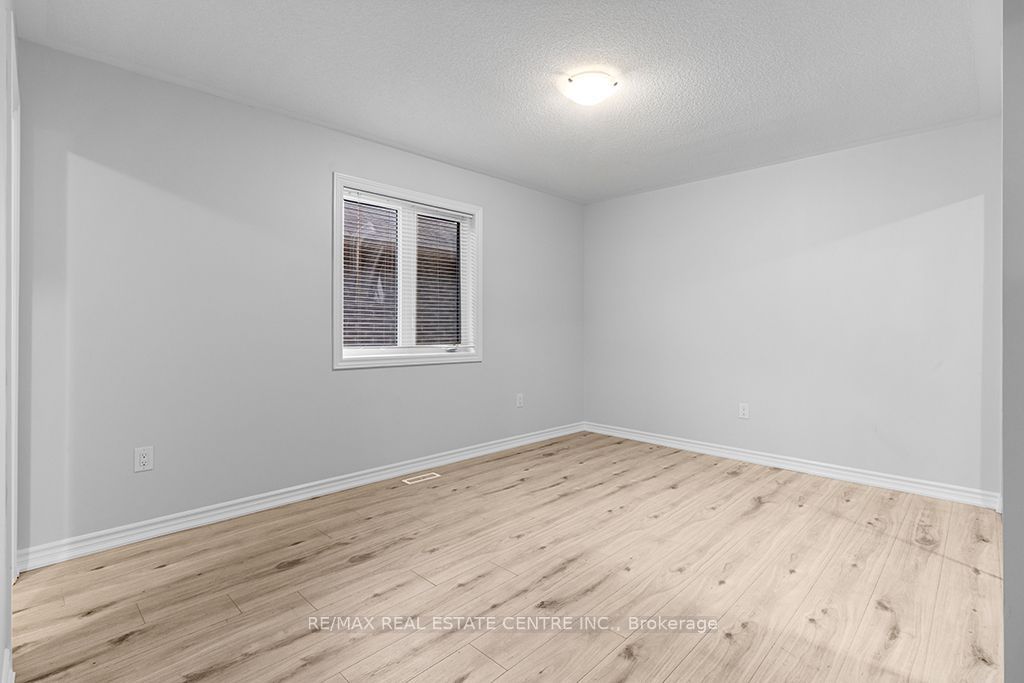 105 Werry Avenue Property Photo 34