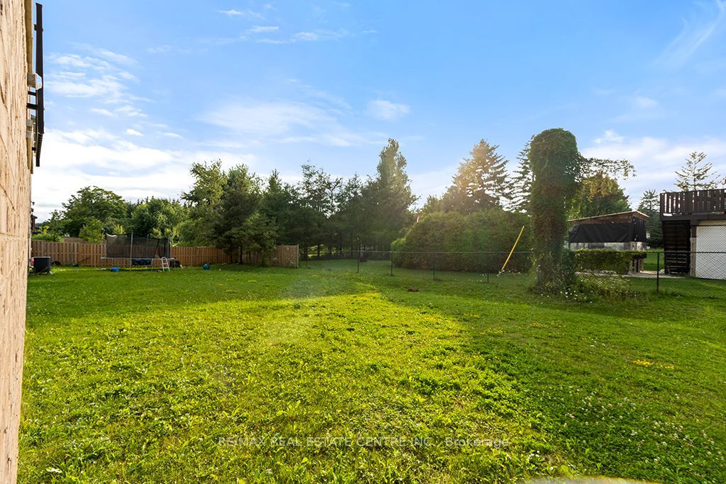 105 Werry Avenue Property Photo 42