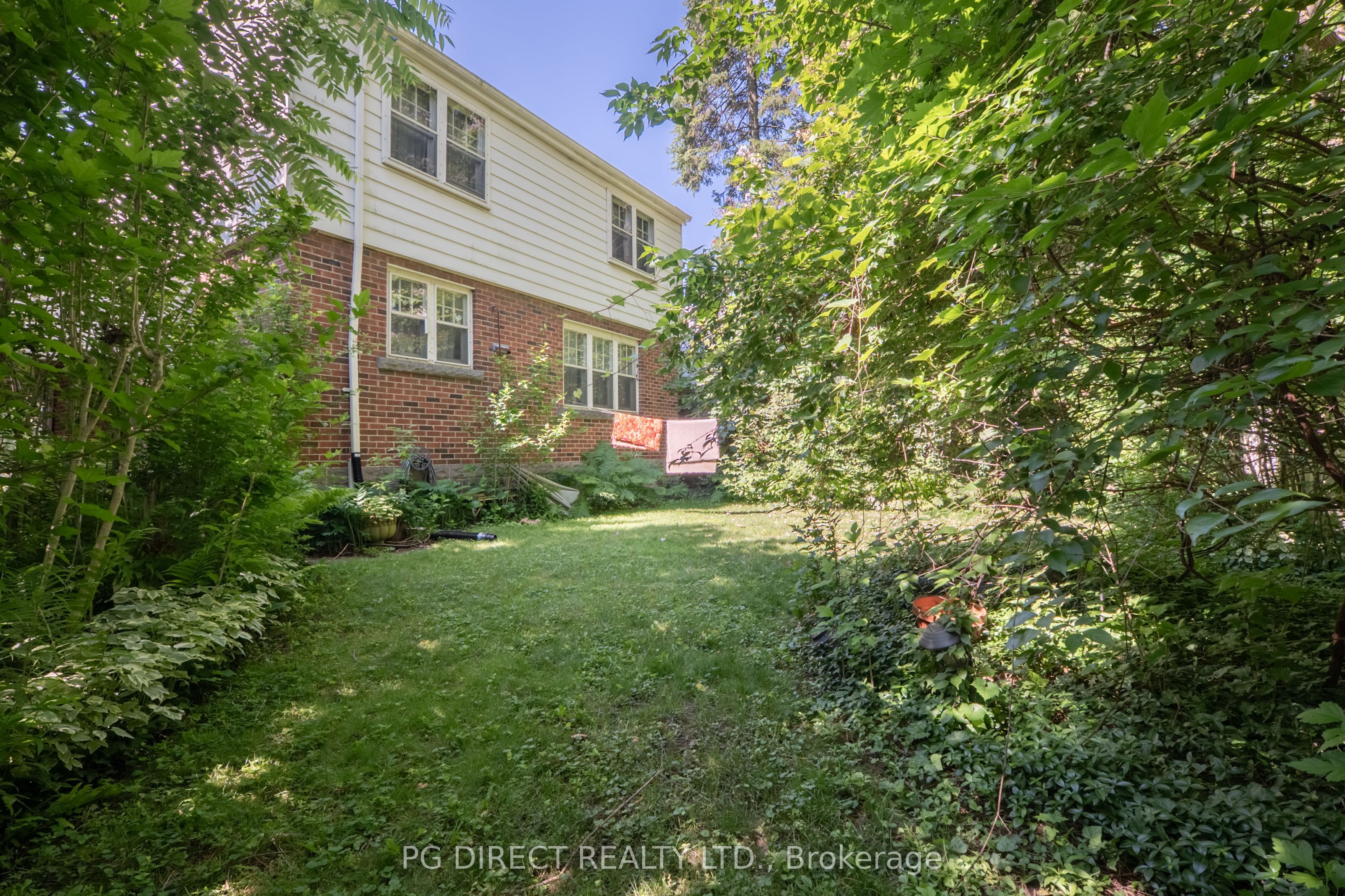 8 Sanders Boulevard Property Photo 4