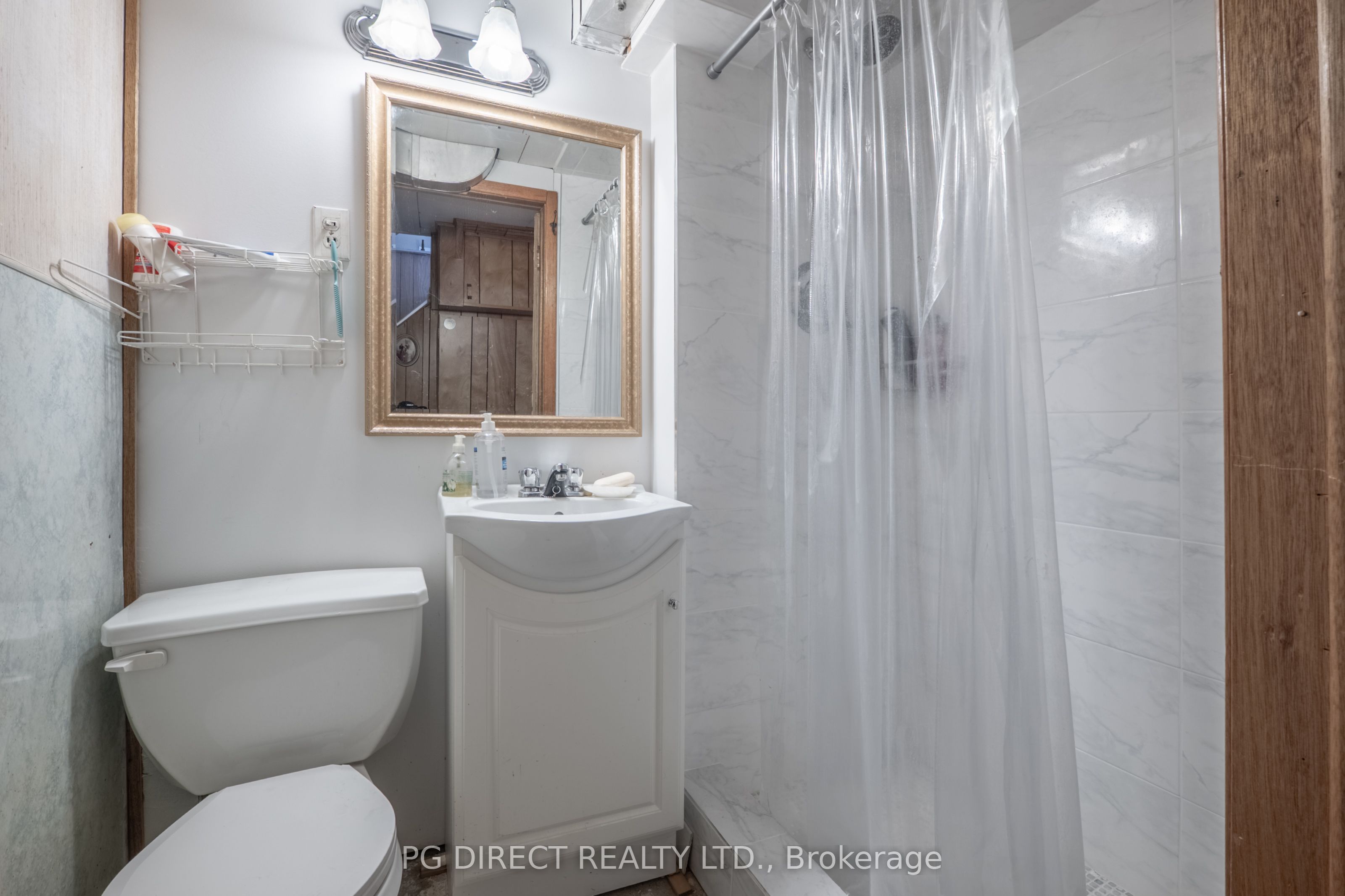 8 Sanders Boulevard Property Photo 20
