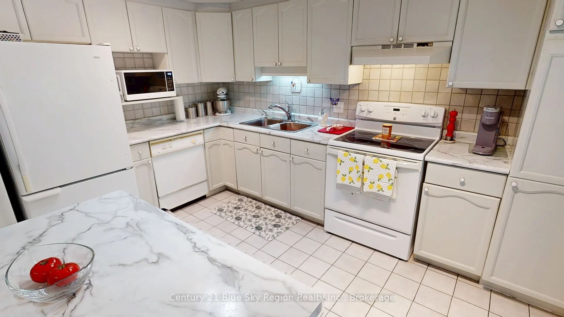 634 Tackaberry Drive Property Photo 11