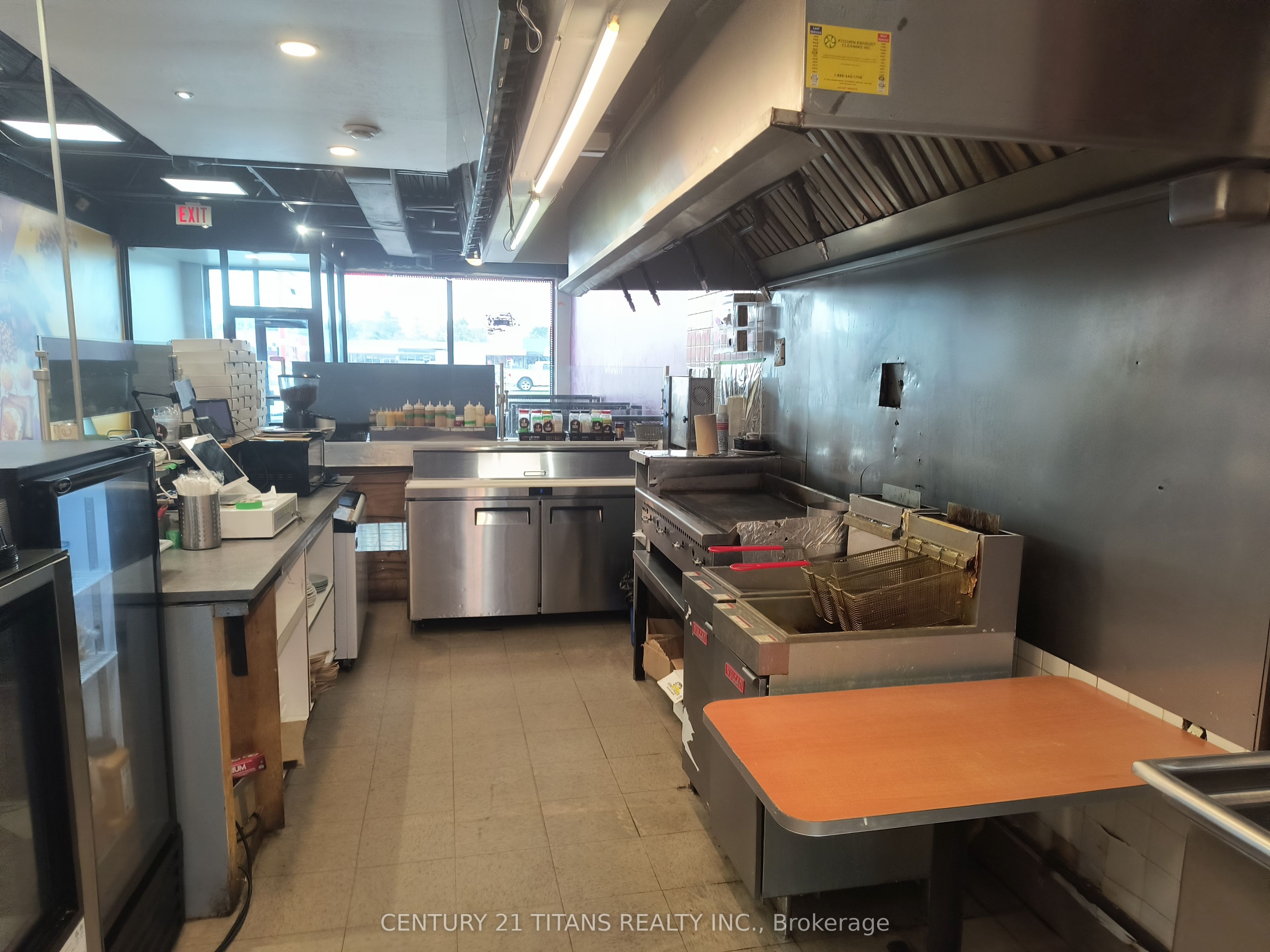 425 St Clair Street 2 Property Photo 6