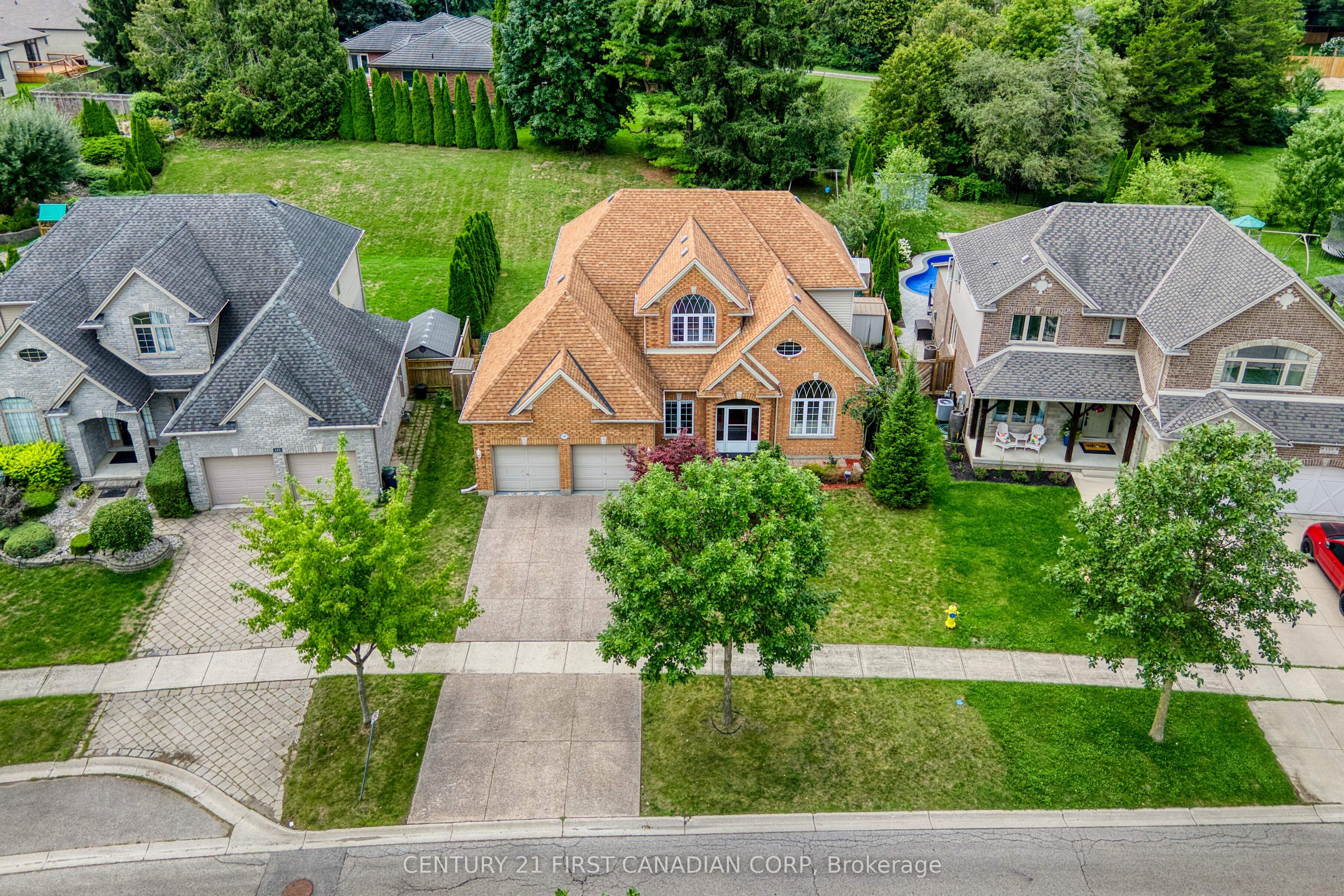 149 Skyline Avenue Property Photo 1