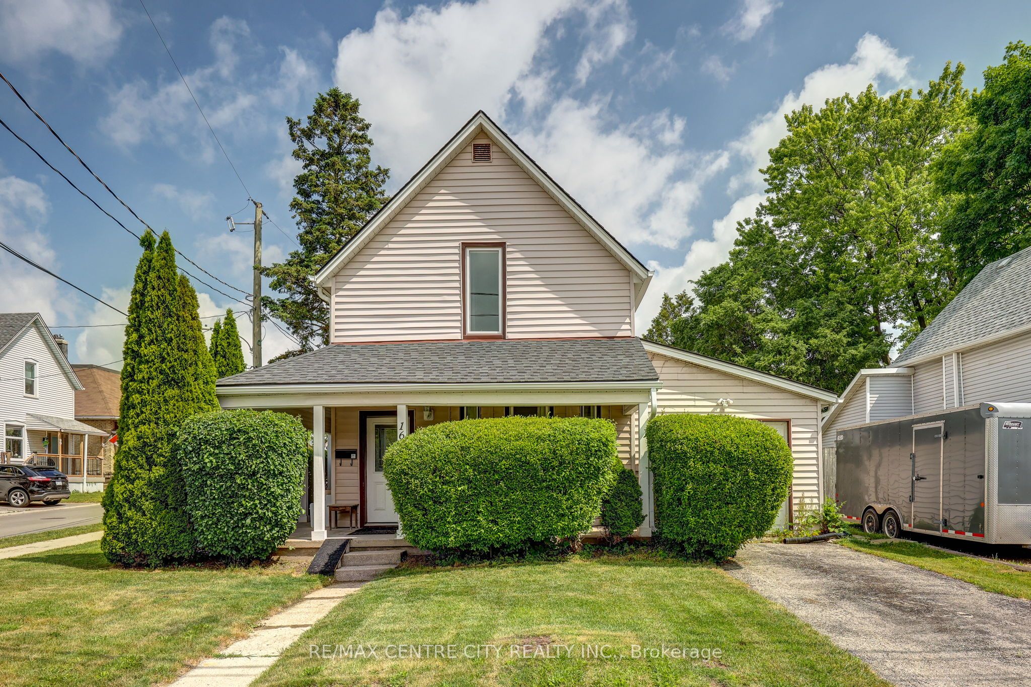 169 Wellington Street Property Photo 1