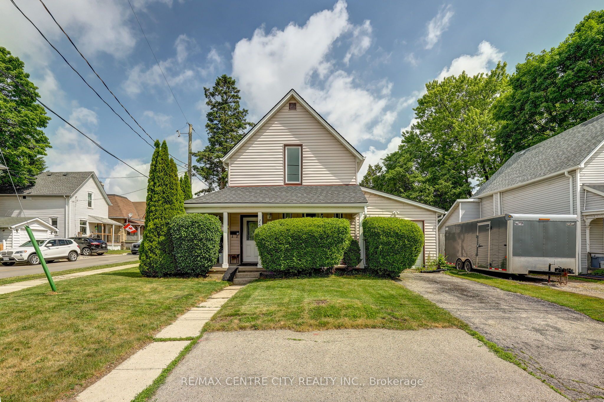 169 Wellington Street Property Photo 2
