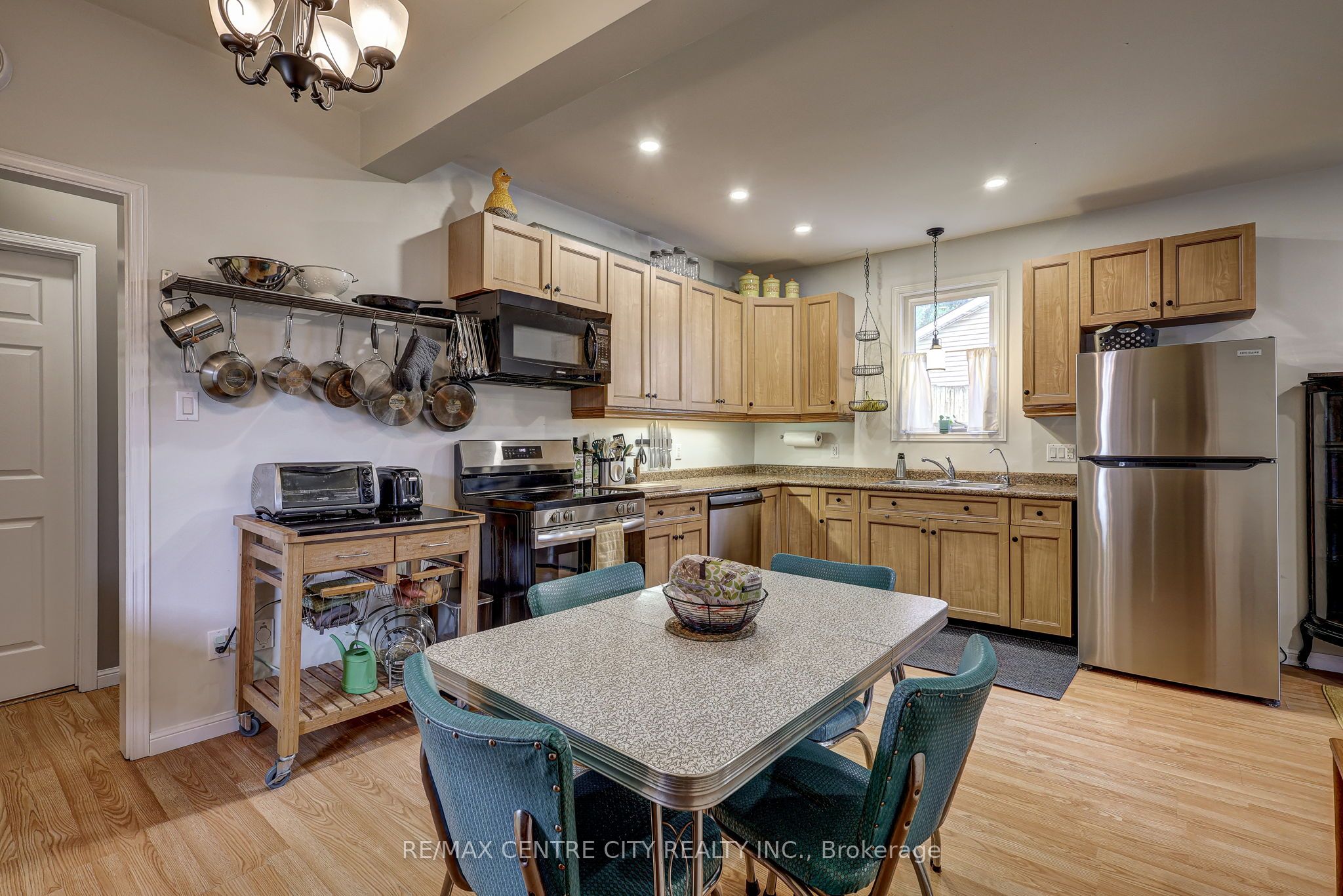 169 Wellington Street Property Photo 21