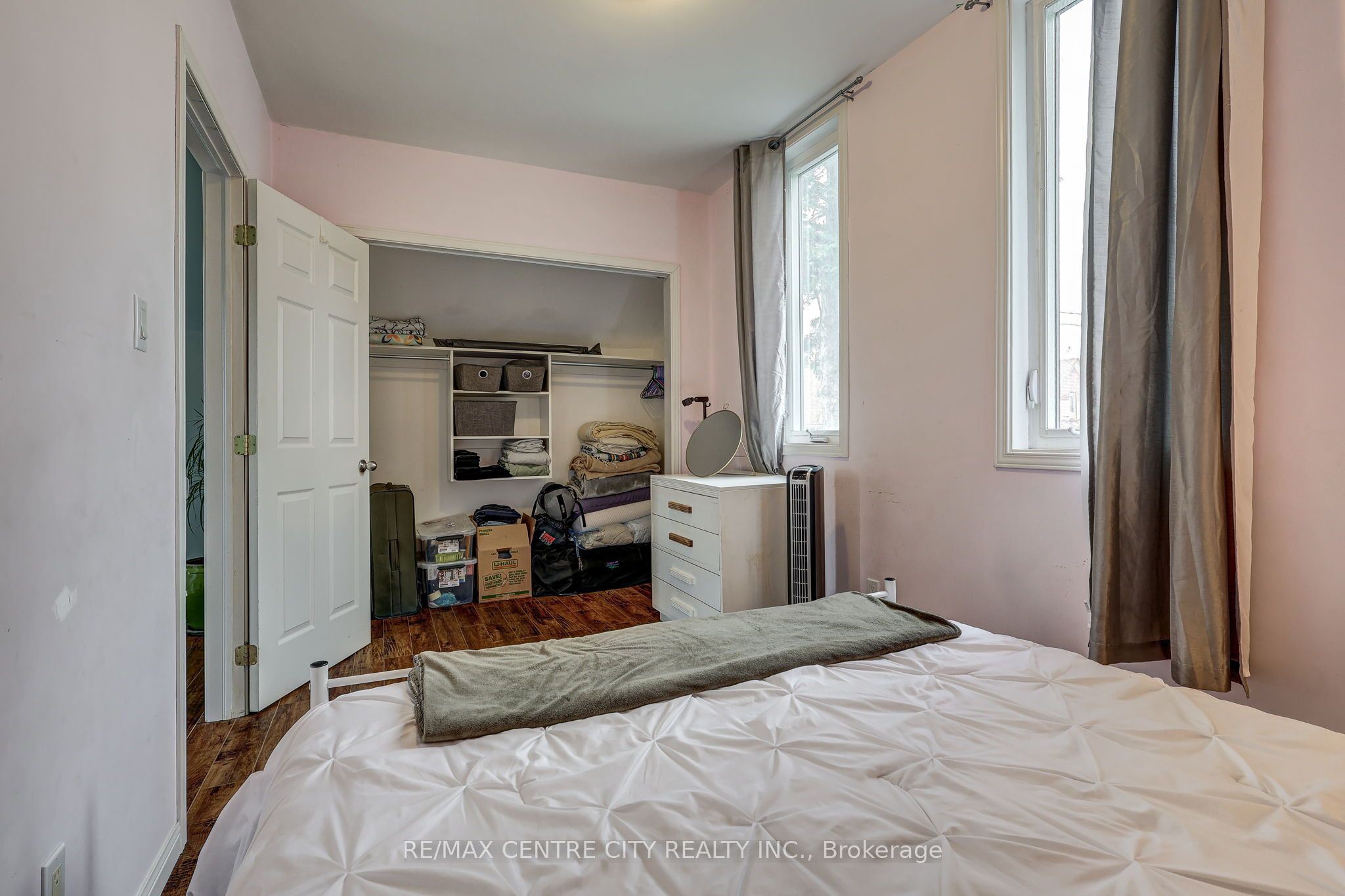 169 Wellington Street Property Photo 37