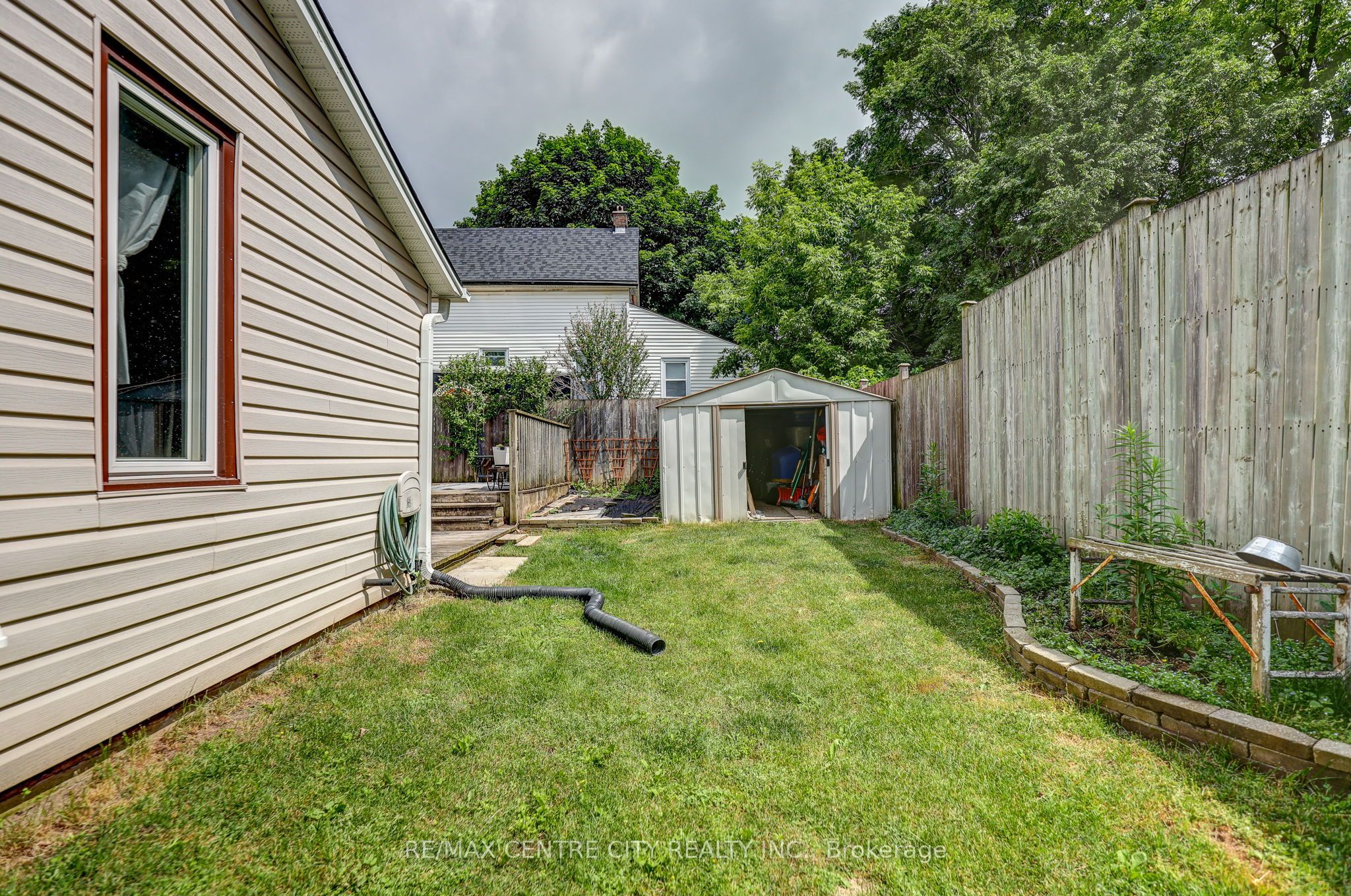 169 Wellington Street Property Photo 41