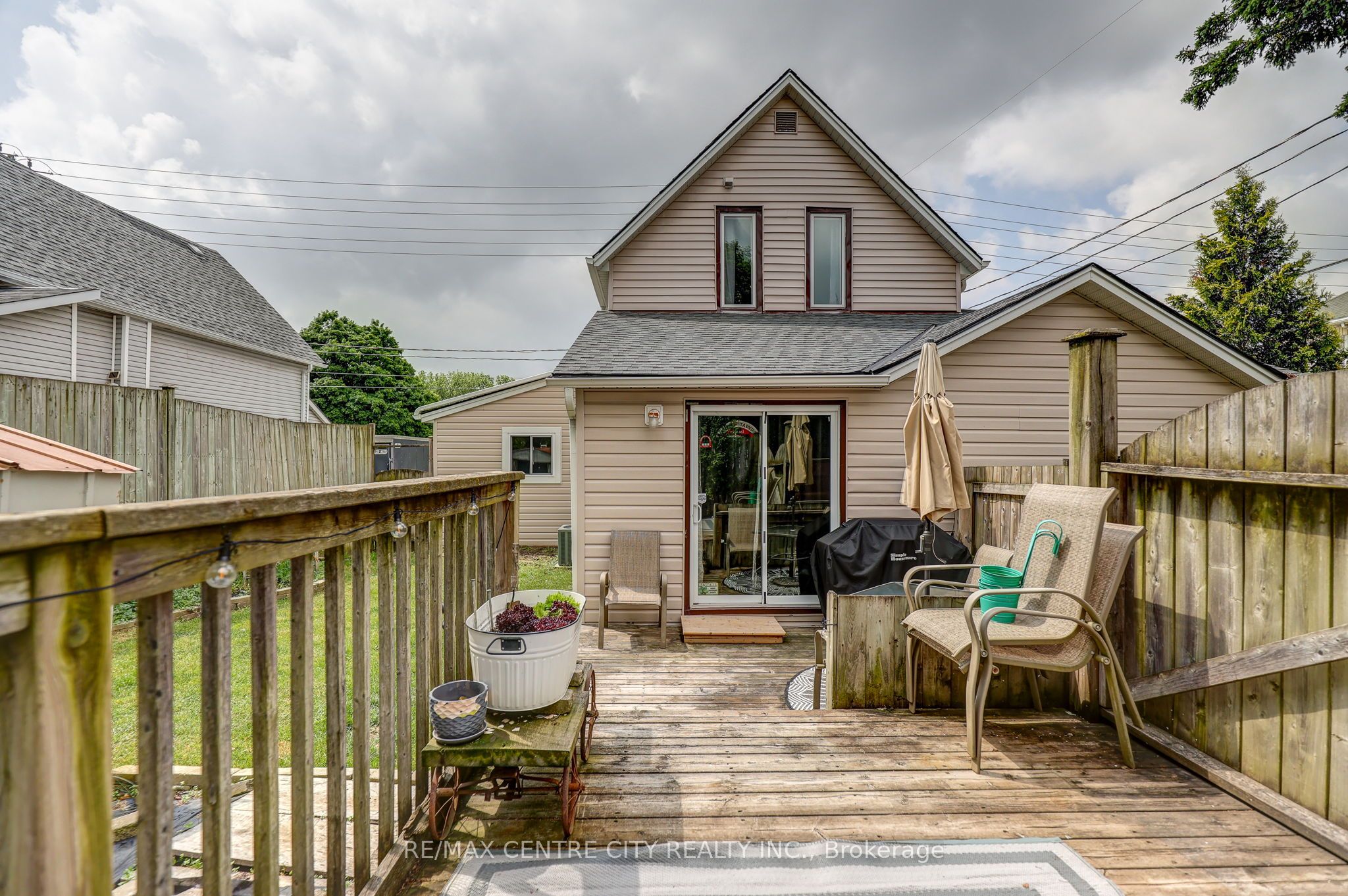 169 Wellington Street Property Photo 46