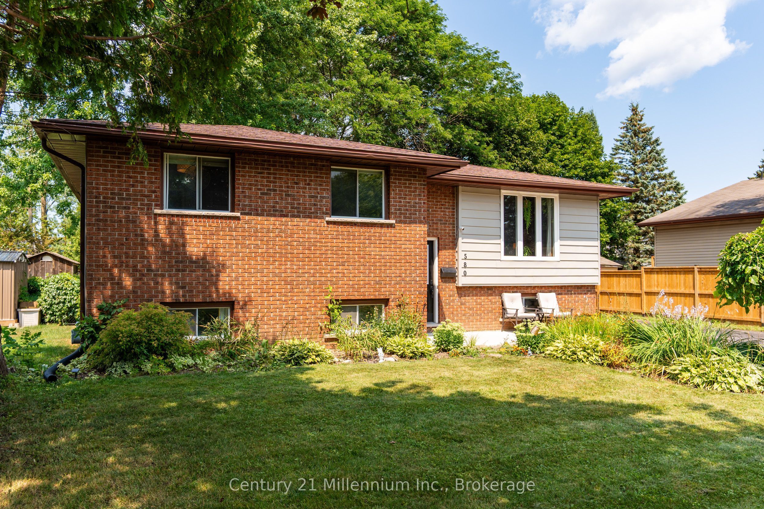 580 2nd A Street W Property Photo 45