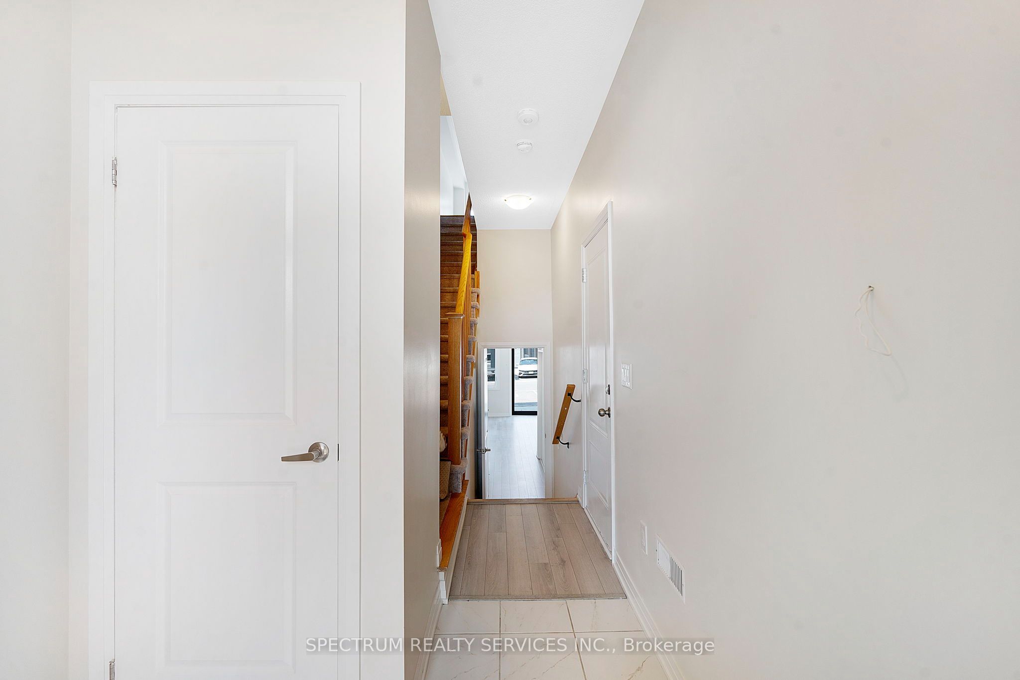 585 Colborne Street E 108 Property Photo 11