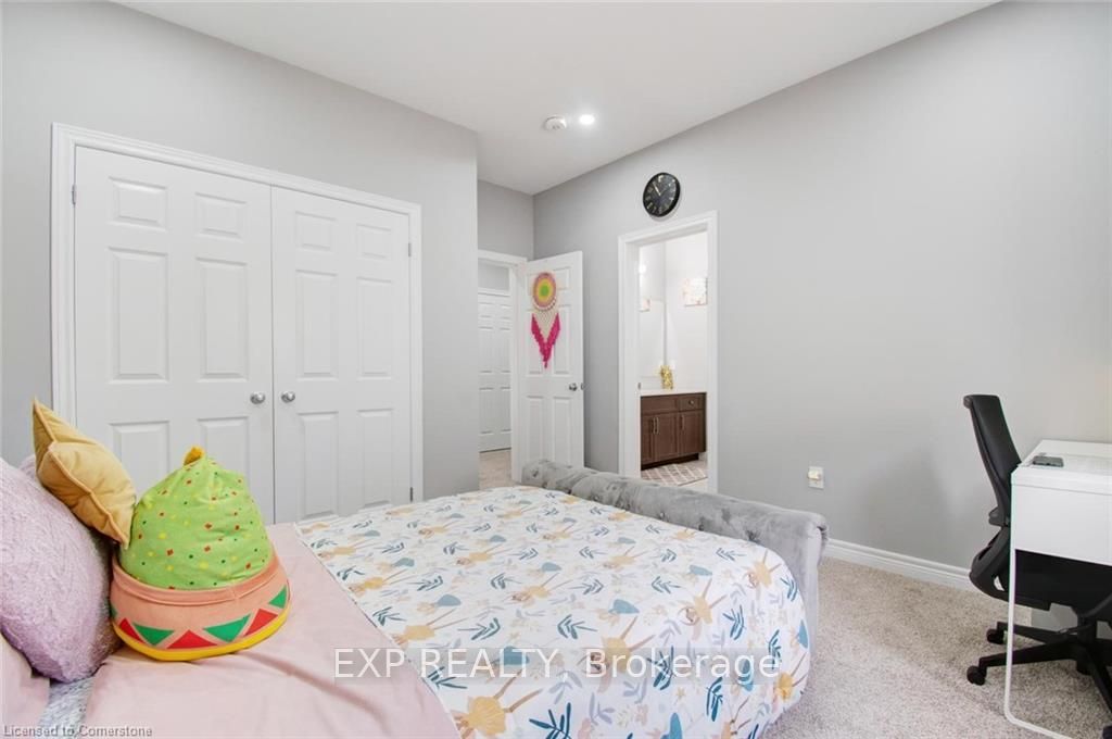 49 Scots Pine Trail Property Photo 32