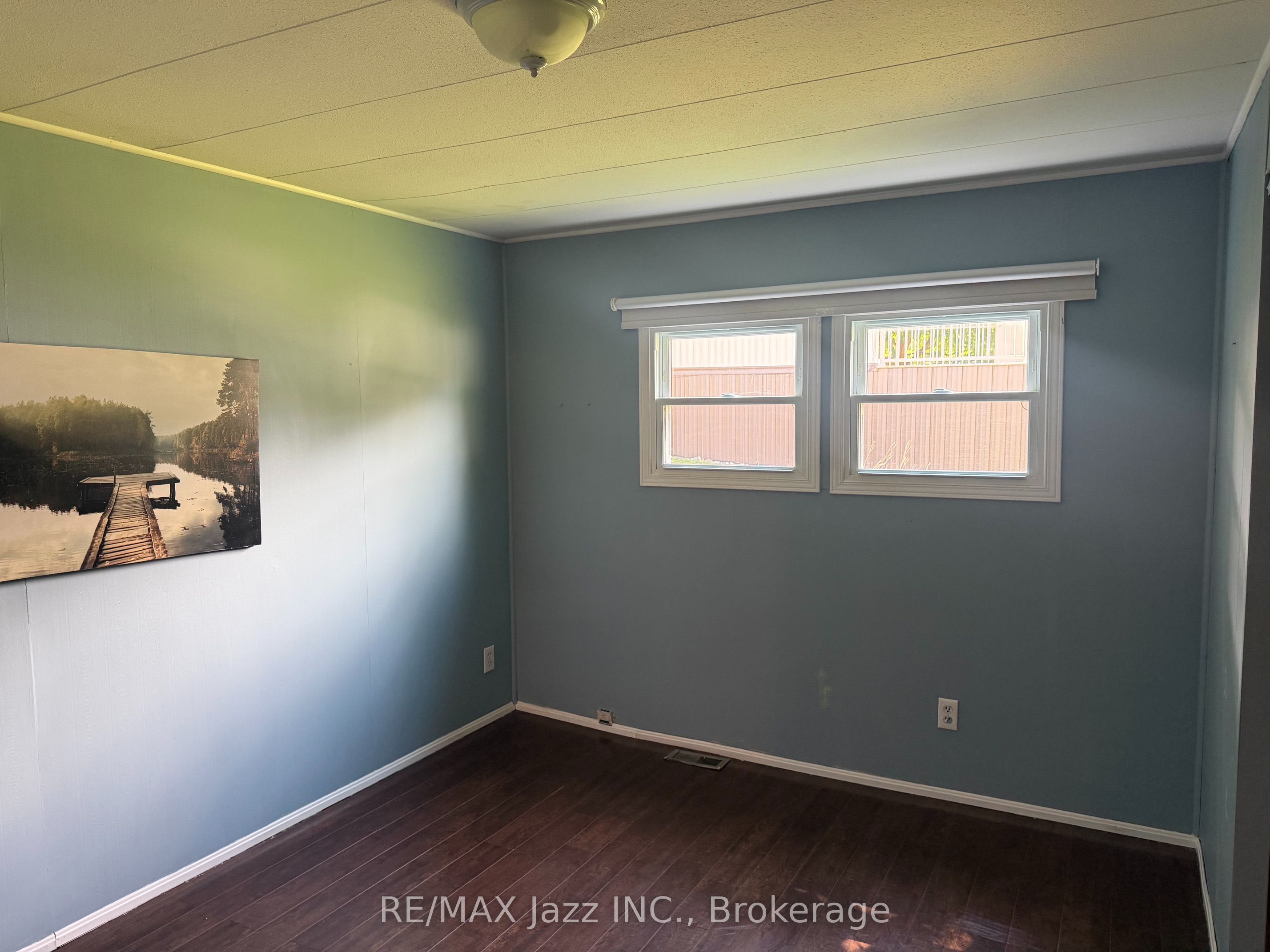 266 Hillview Road Property Photo 9