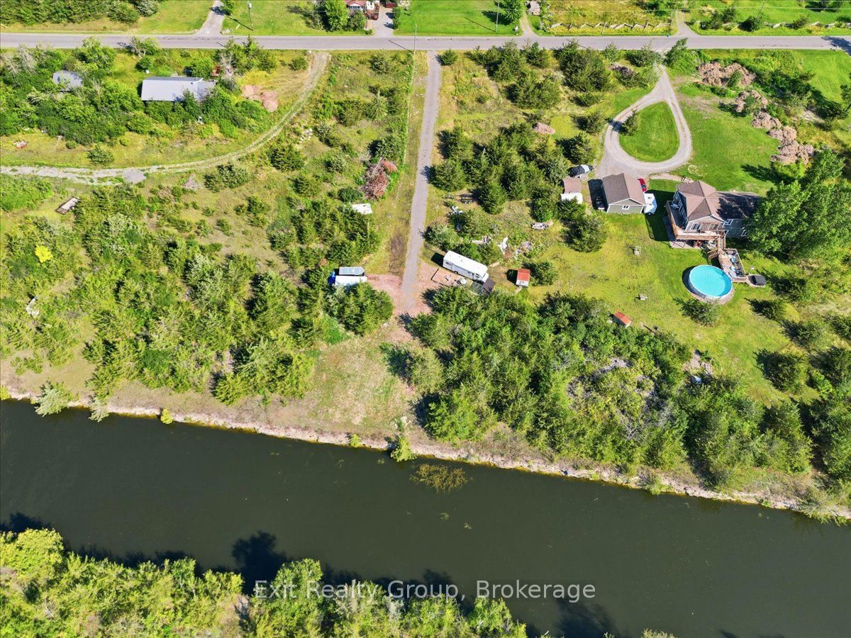937 Rosebush Road Property Photo 2