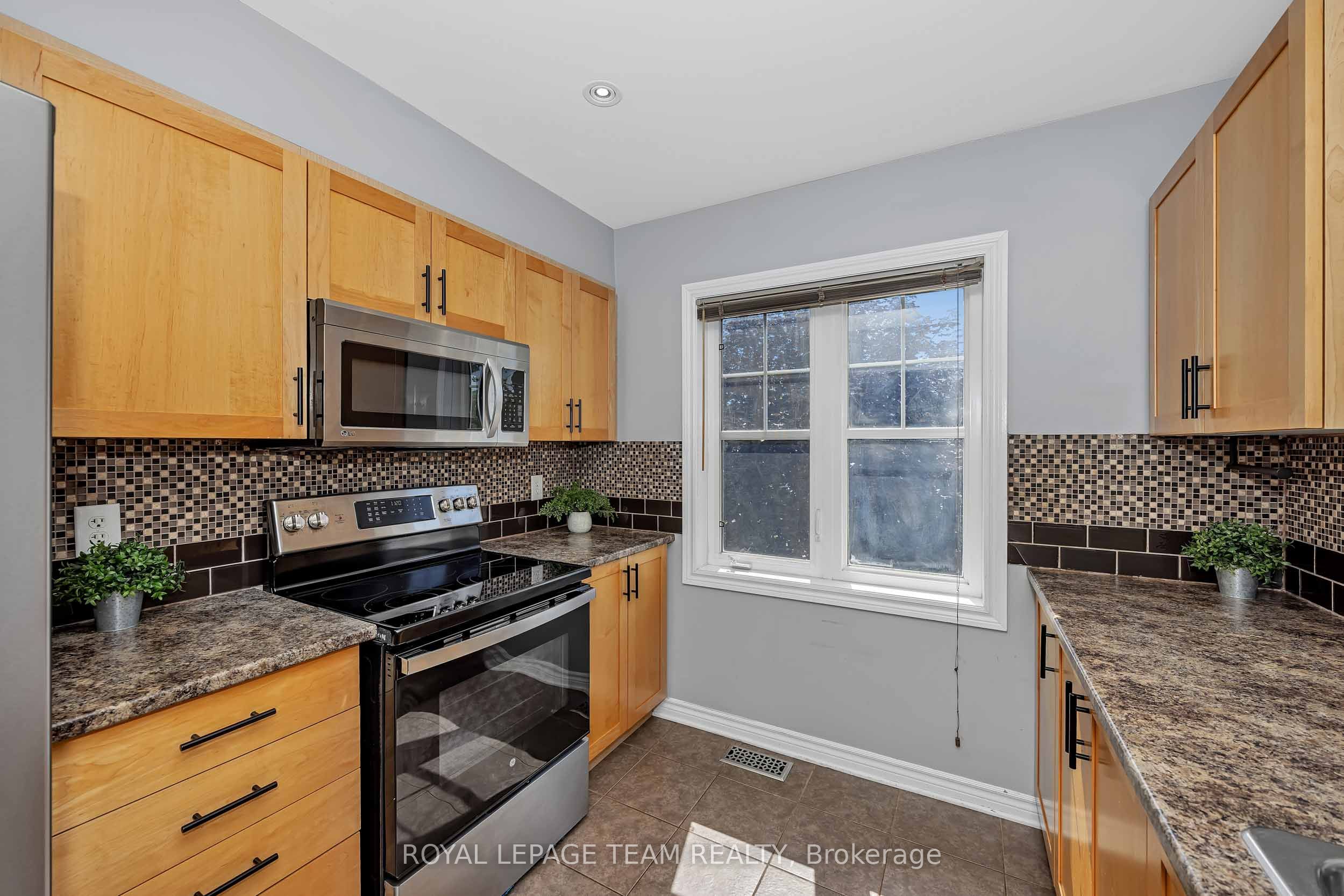 2555 Waterlilly Way Property Photo 17