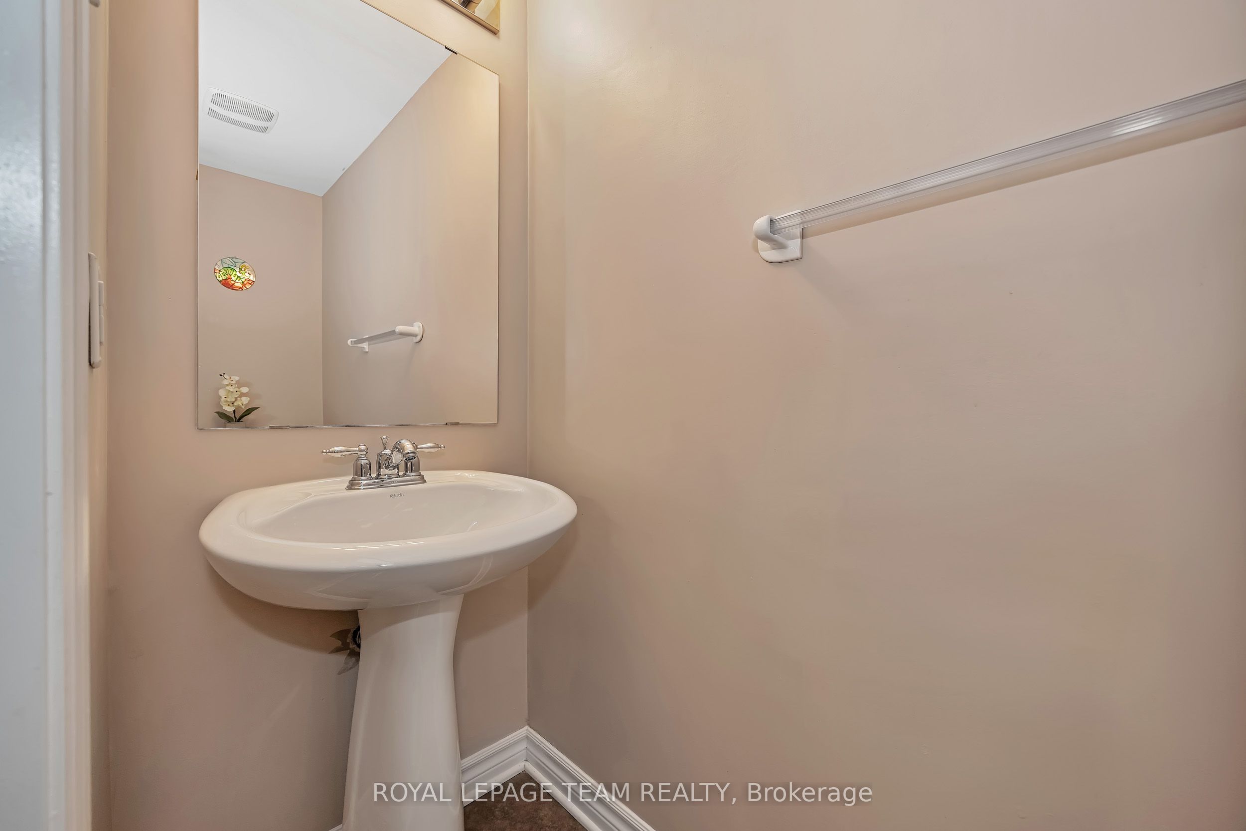2555 Waterlilly Way Property Photo 20
