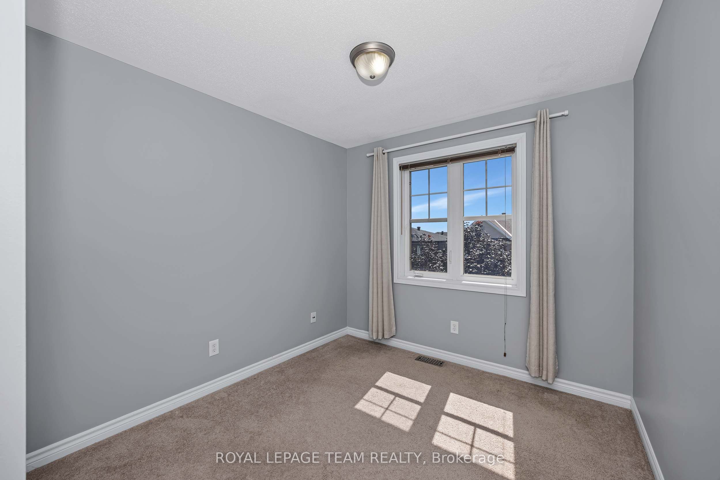 2555 Waterlilly Way Property Photo 27