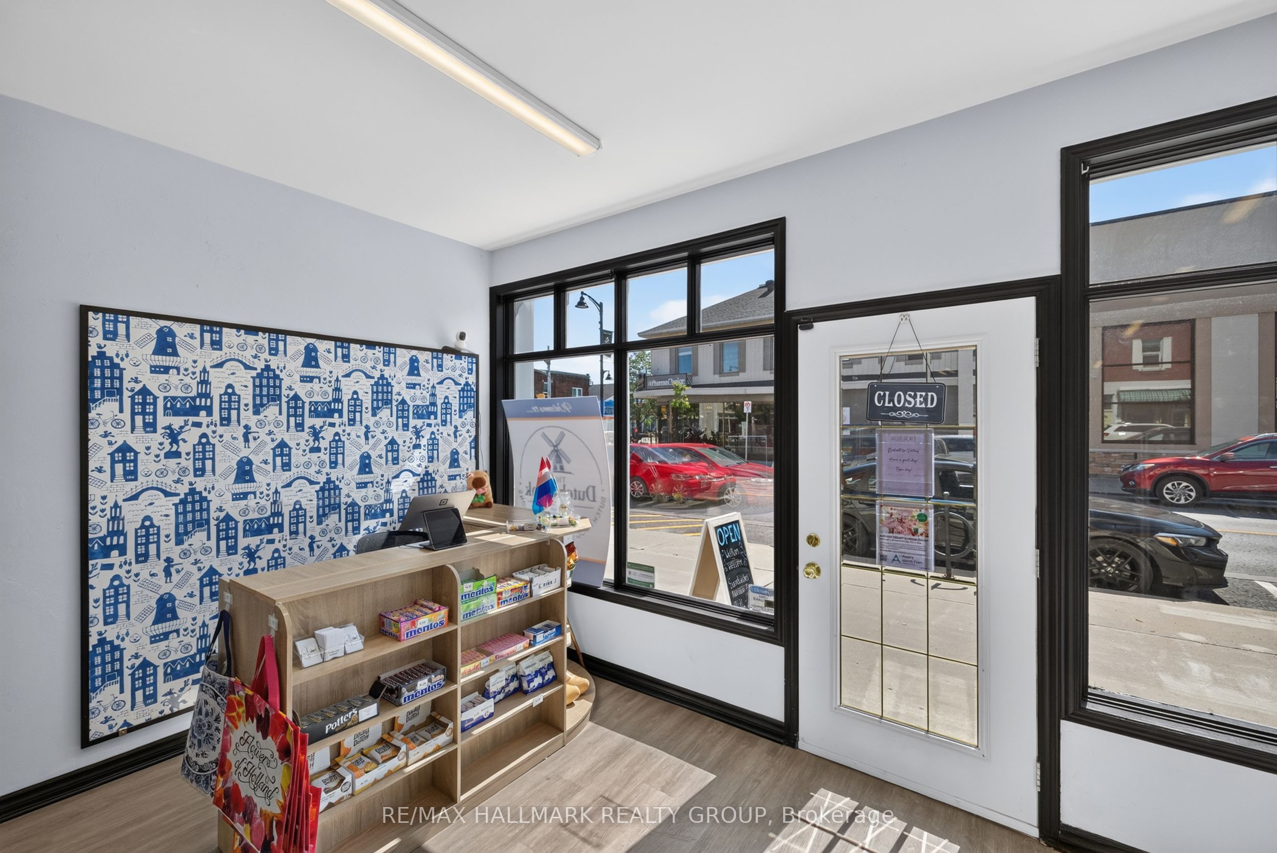 100 John Street N Property Photo 15