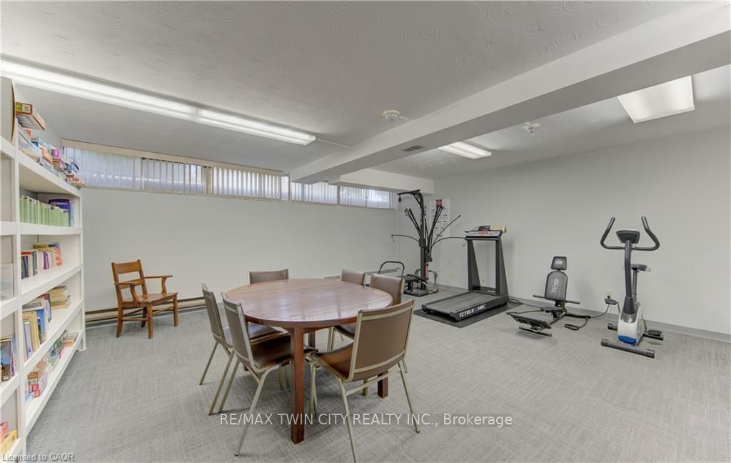 24 Midland Drive 403 Property Photo 18