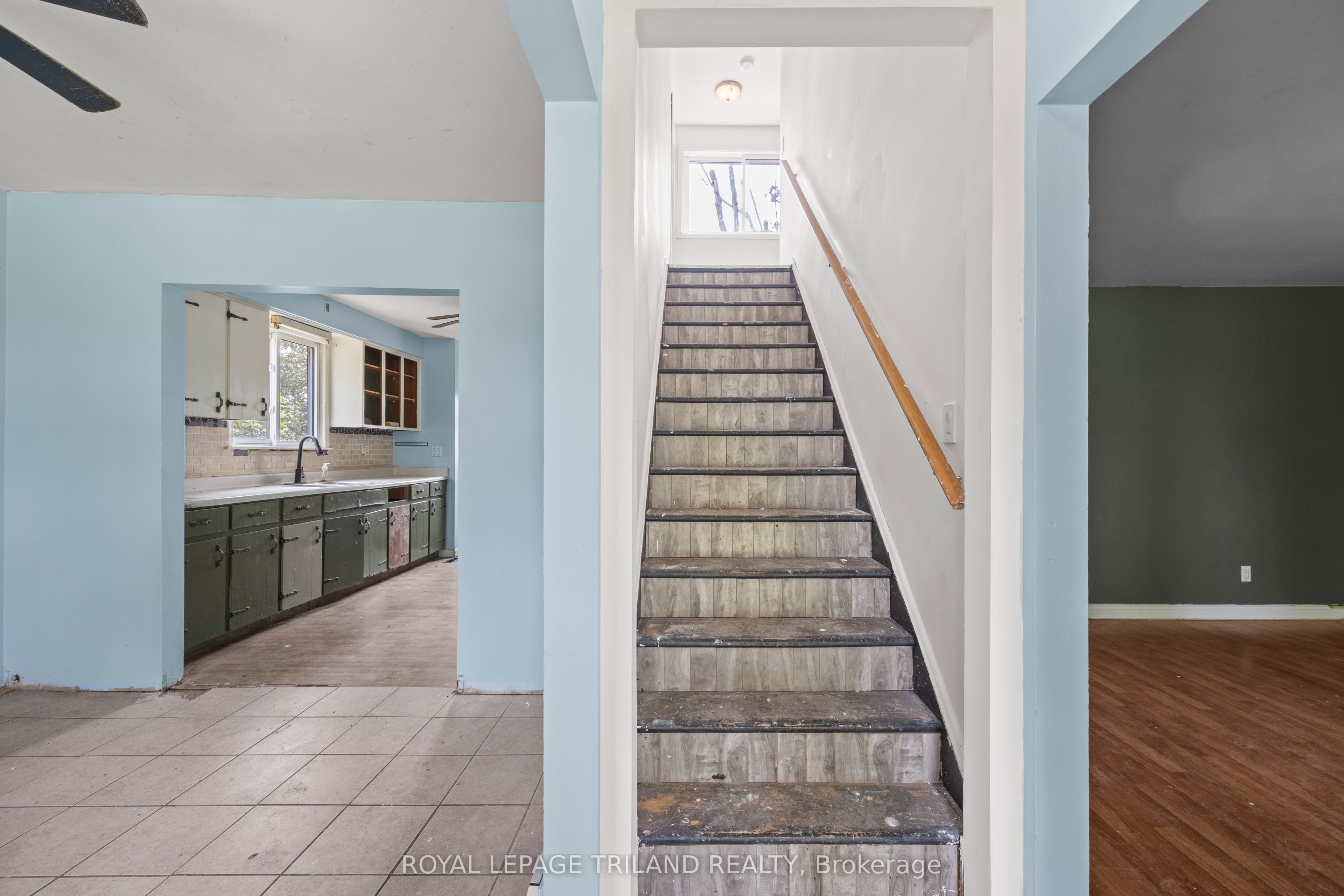 10207 Ivan Drive Property Photo 6