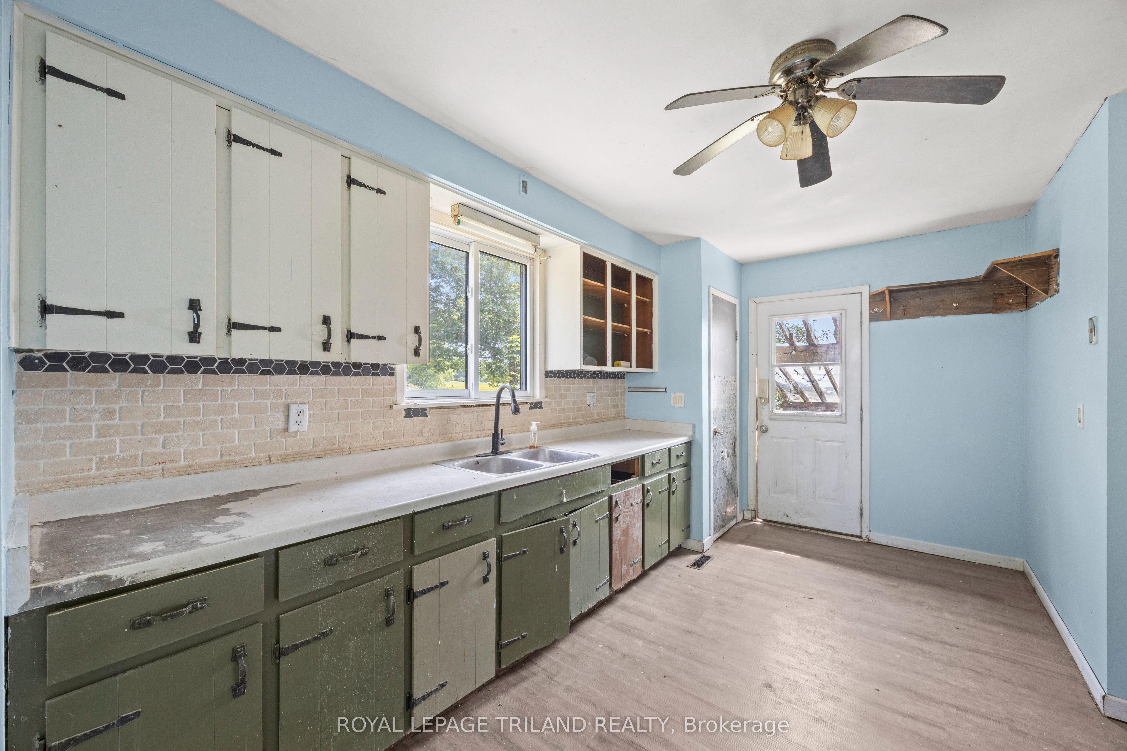 10207 Ivan Drive Property Photo 10