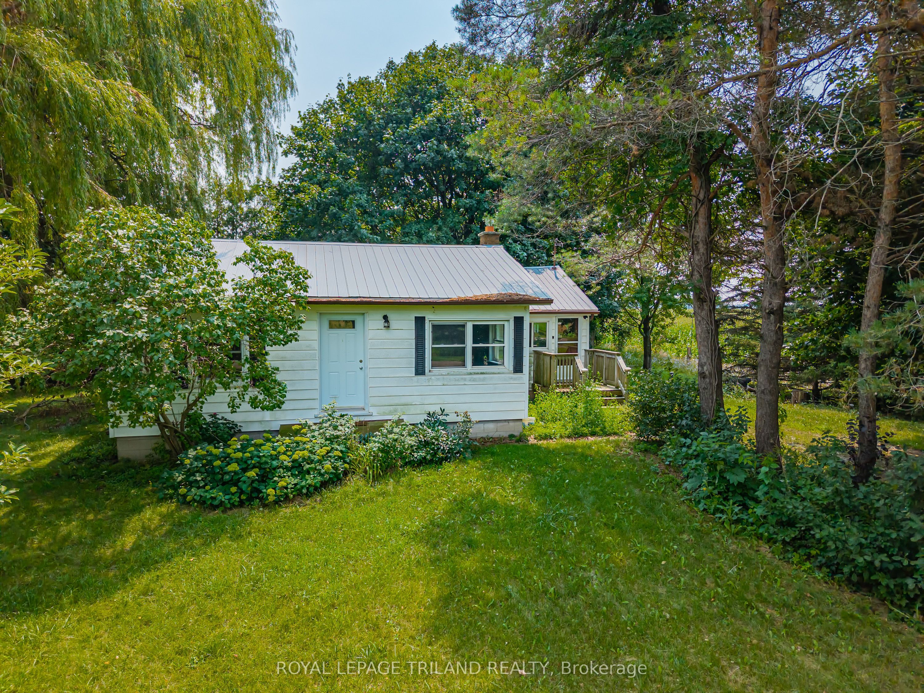 10181 Ivan Drive Property Photo 3