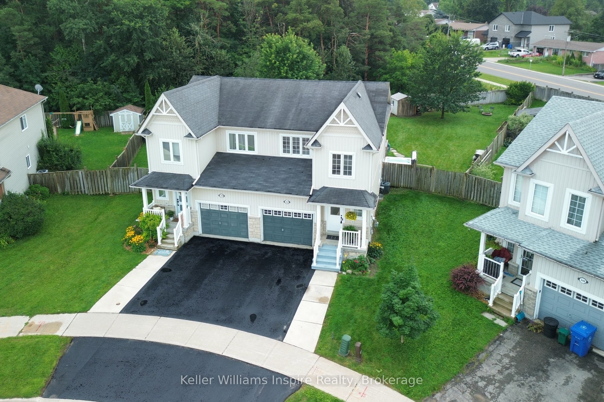 352 Orvis Crescent Property Photo 1