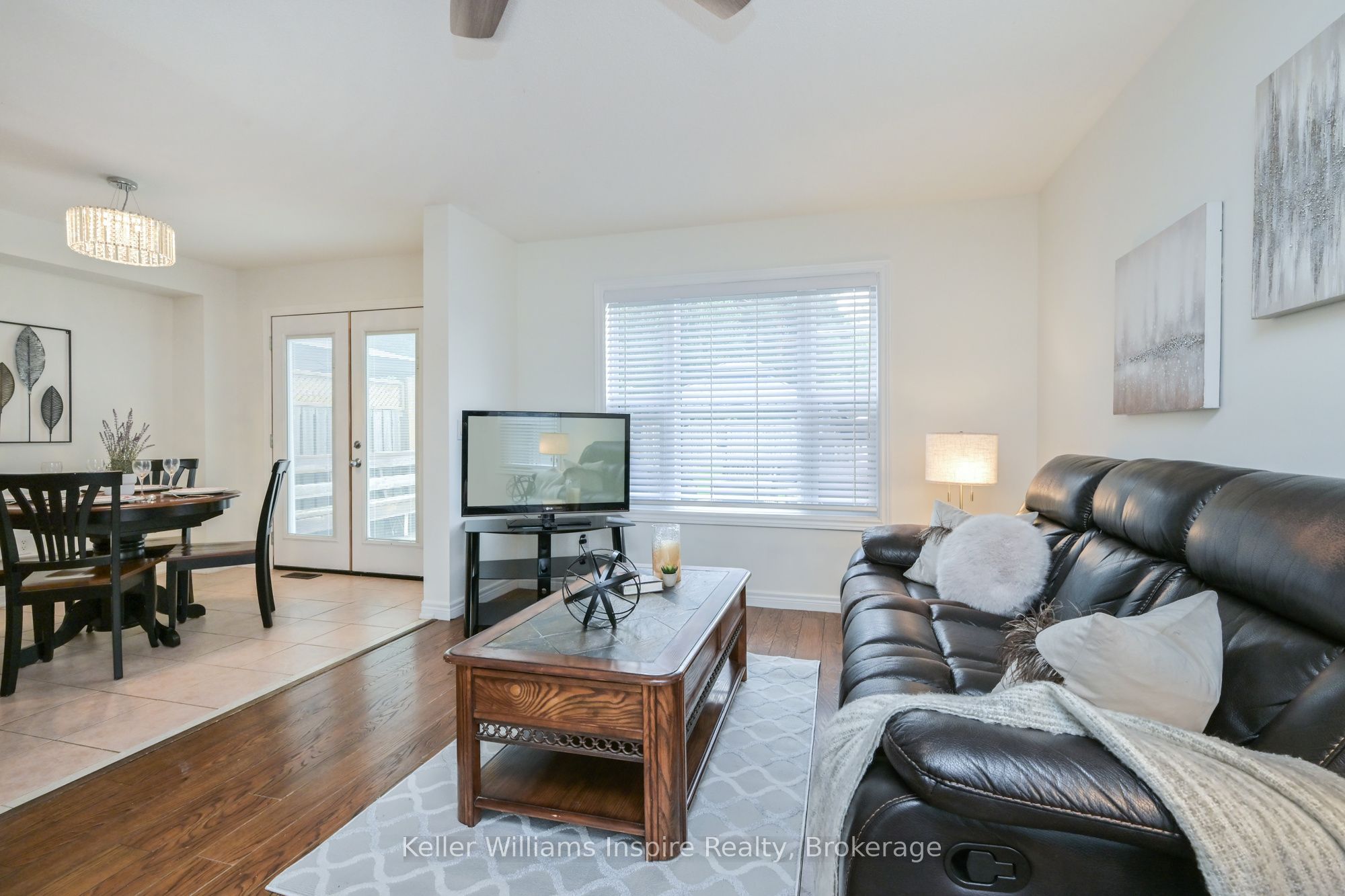 352 Orvis Crescent Property Photo 10