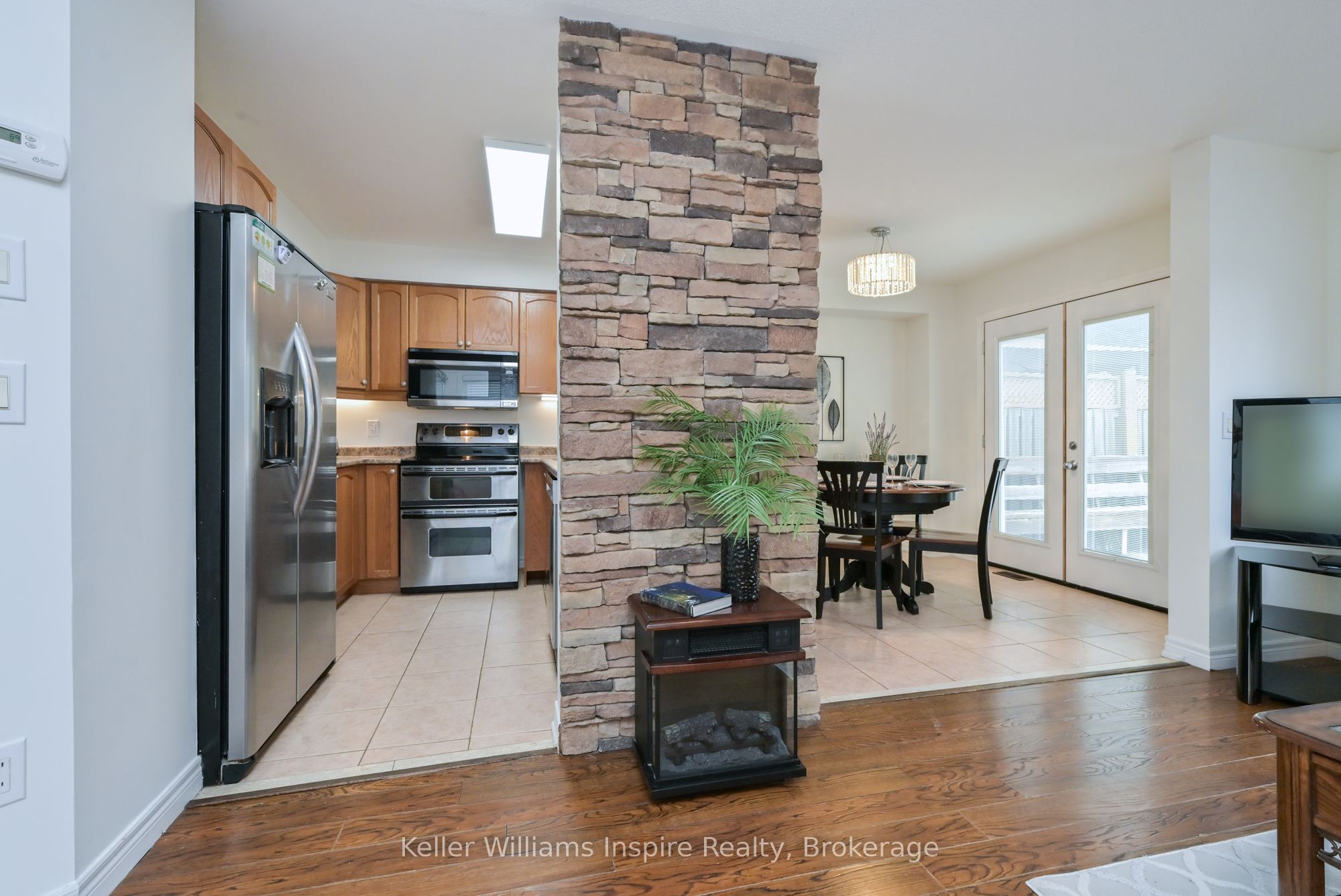 352 Orvis Crescent Property Photo 12