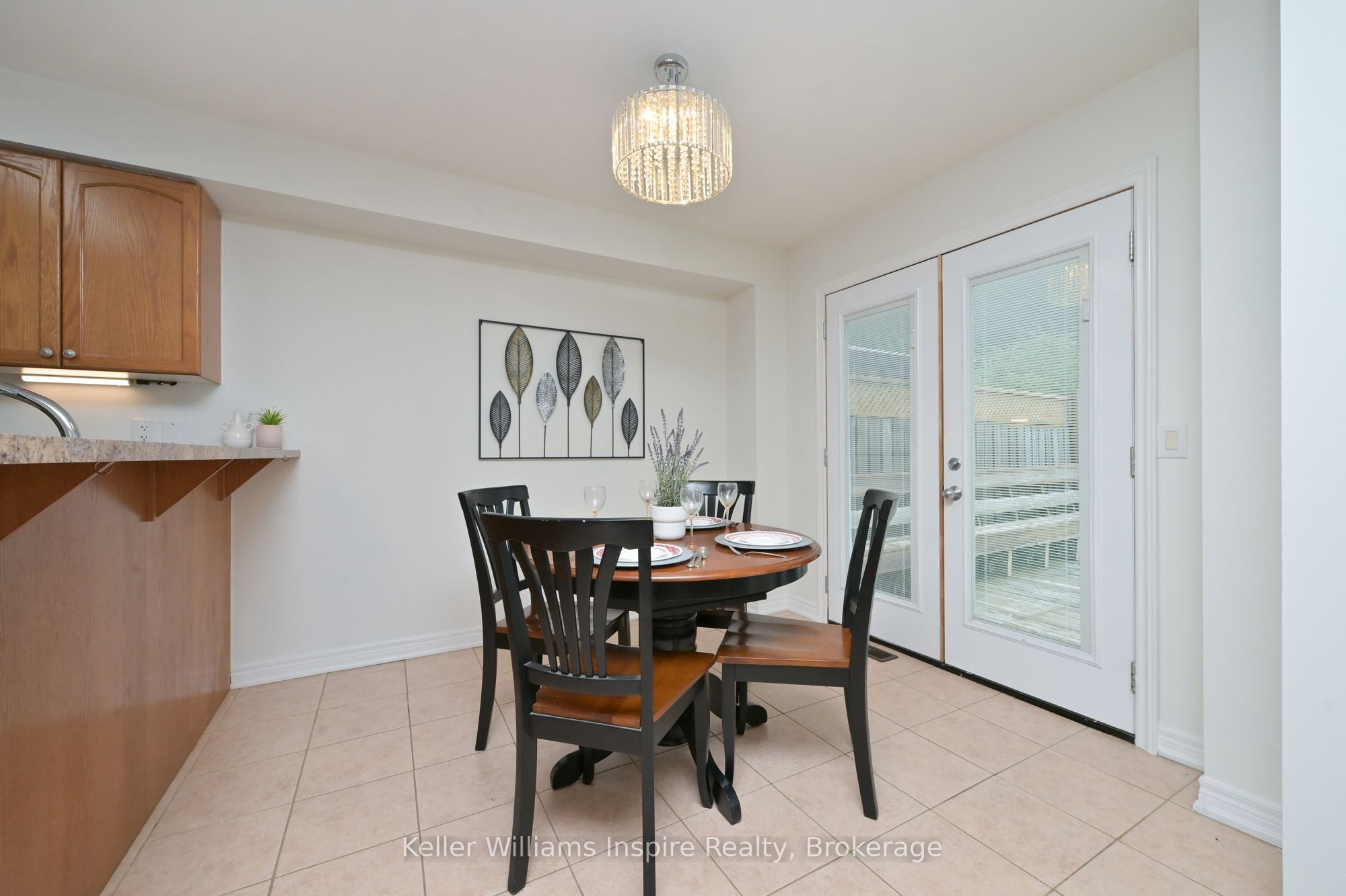 352 Orvis Crescent Property Photo 14