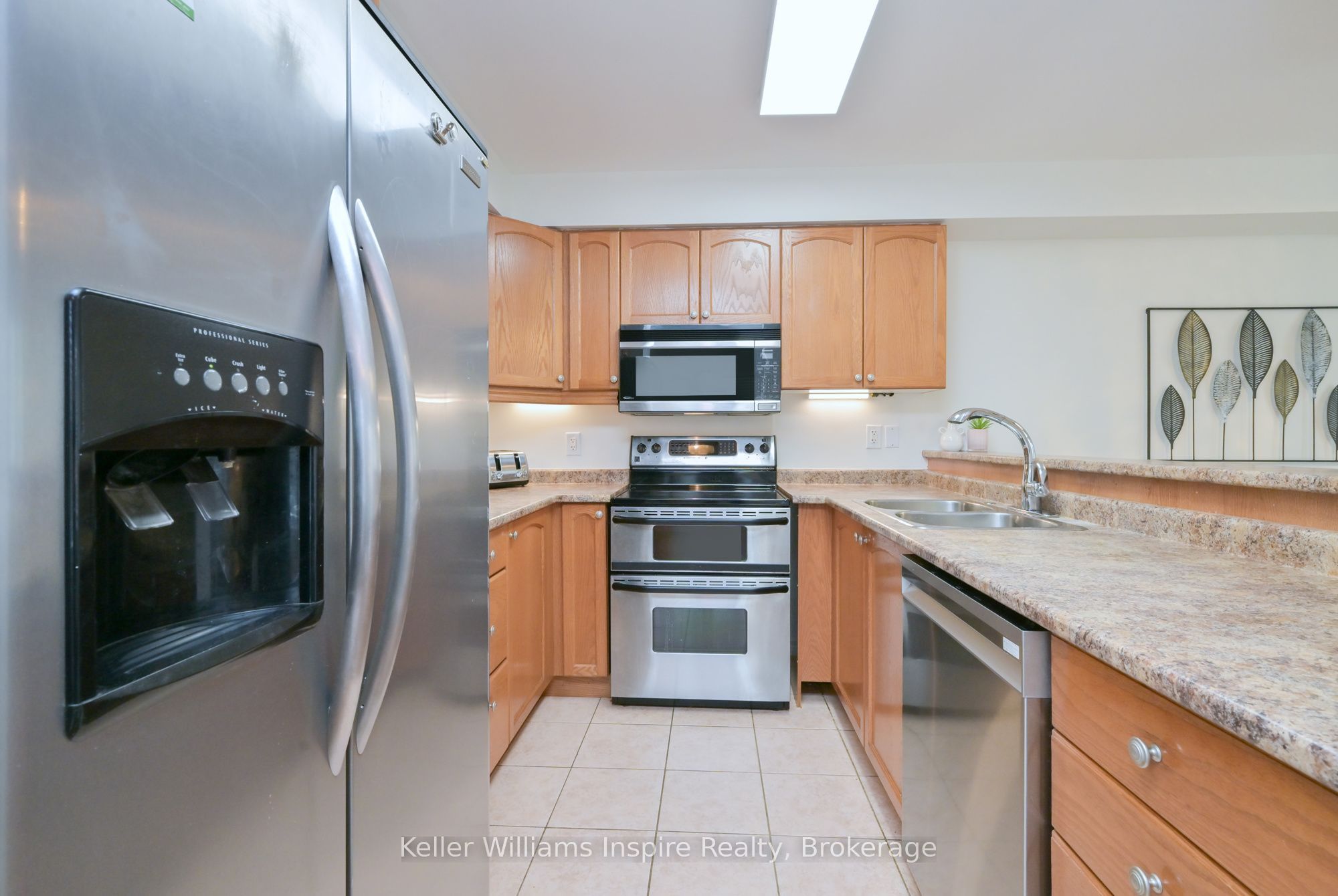 352 Orvis Crescent Property Photo 16
