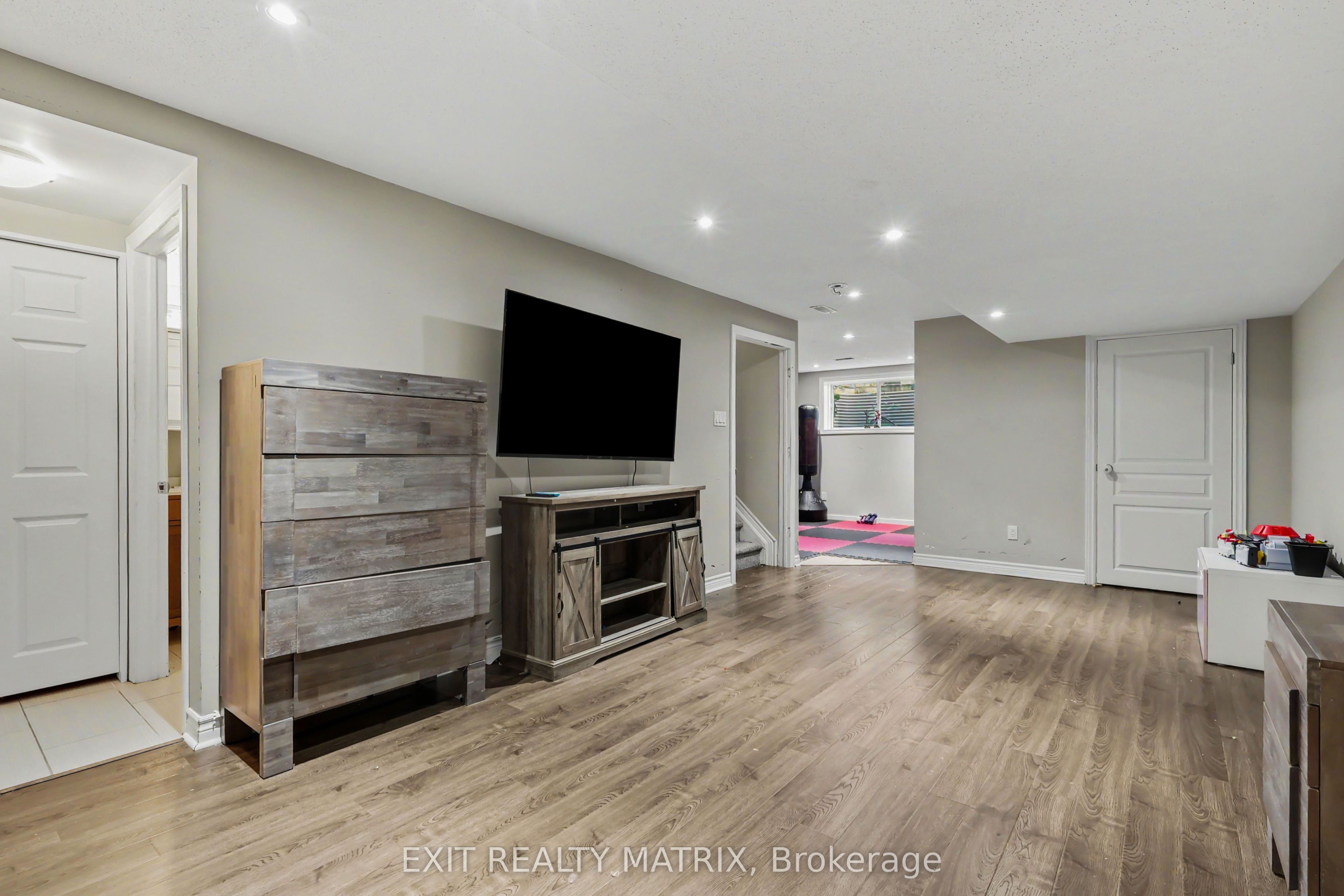 749 Morningstar Way Property Photo 27