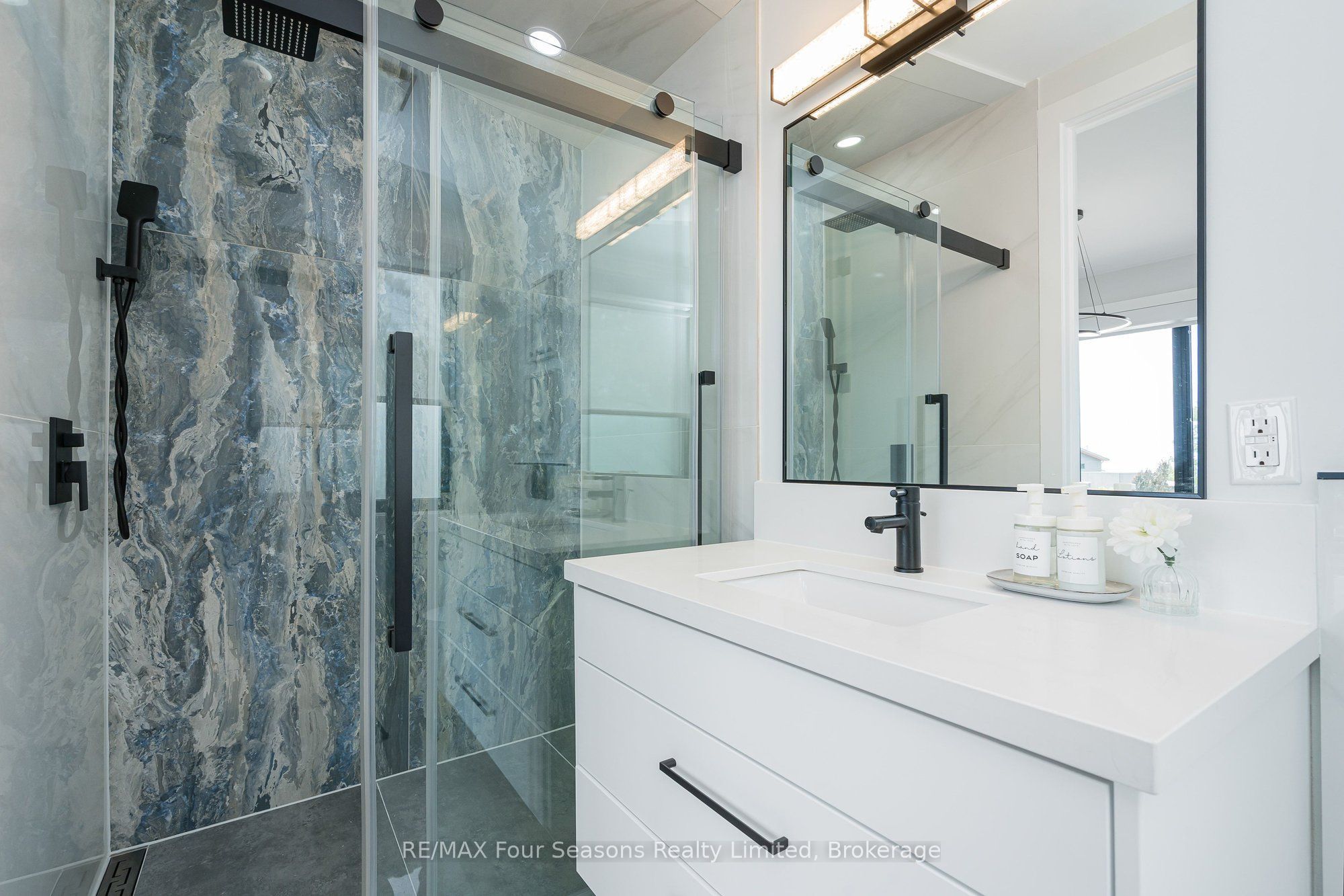 118 Barton Boulevard Property Photo 27