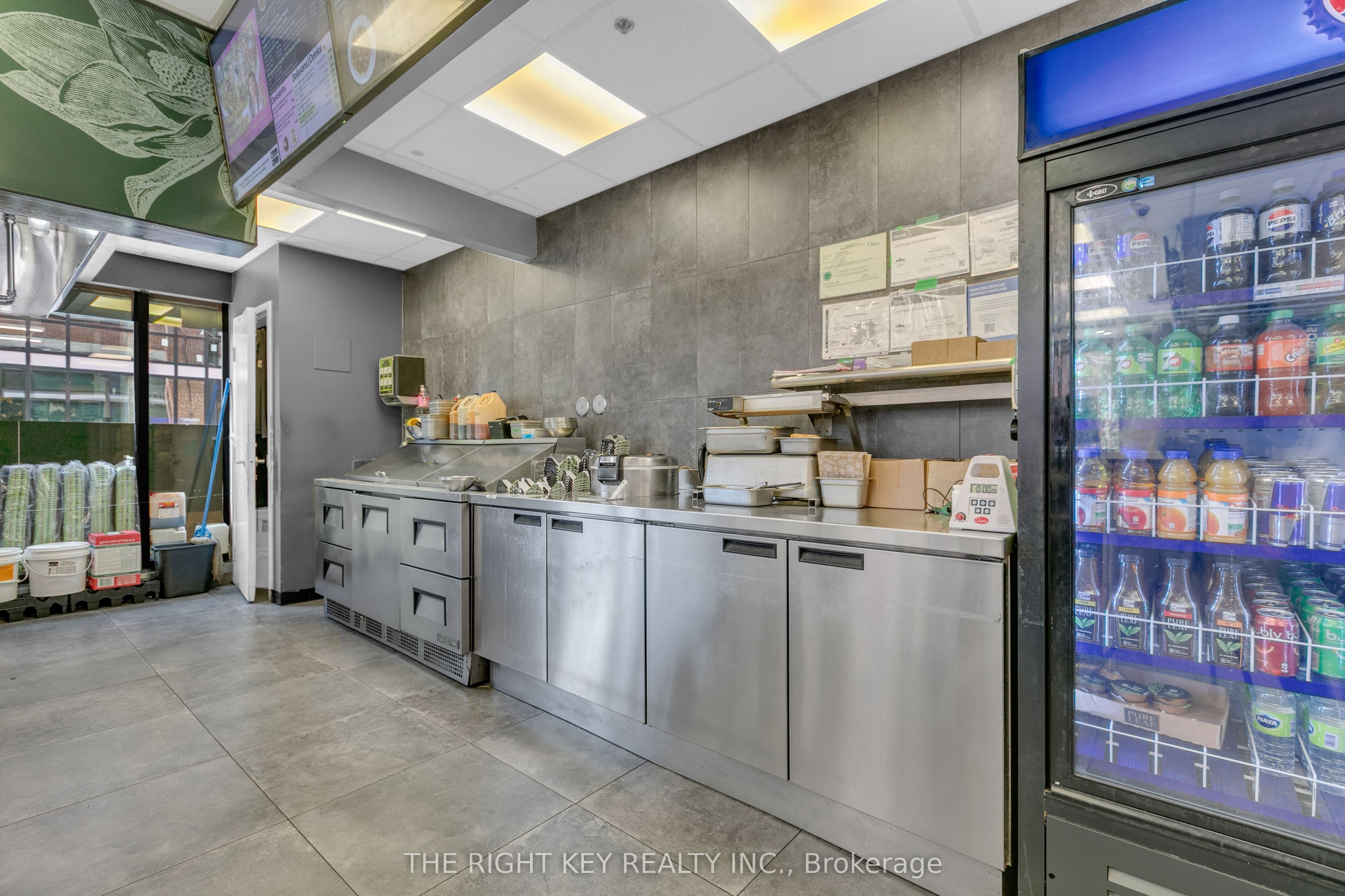 275 Laurier Ave Avenue E A Property Photo 31
