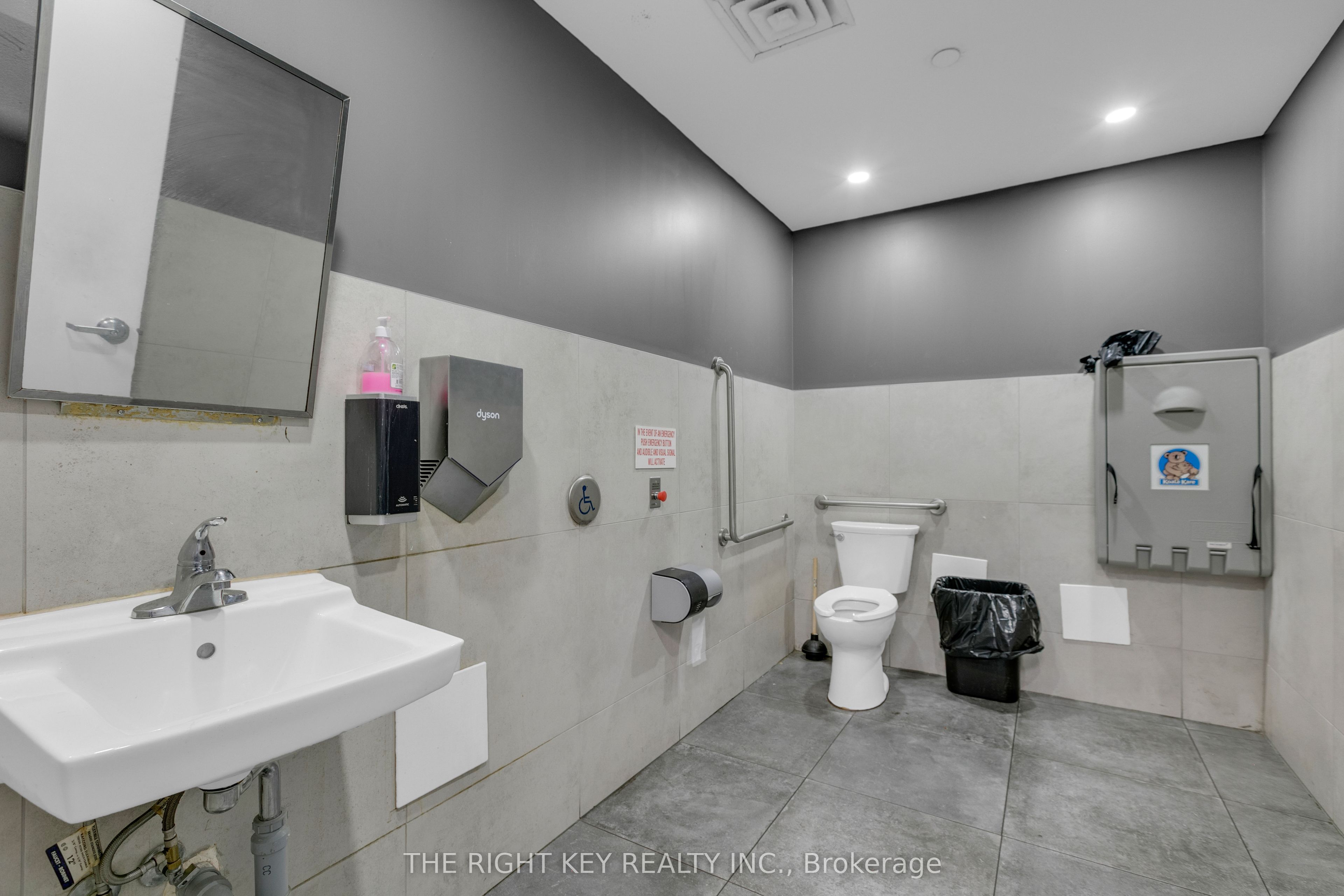 275 Laurier Ave Avenue E A Property Photo 33