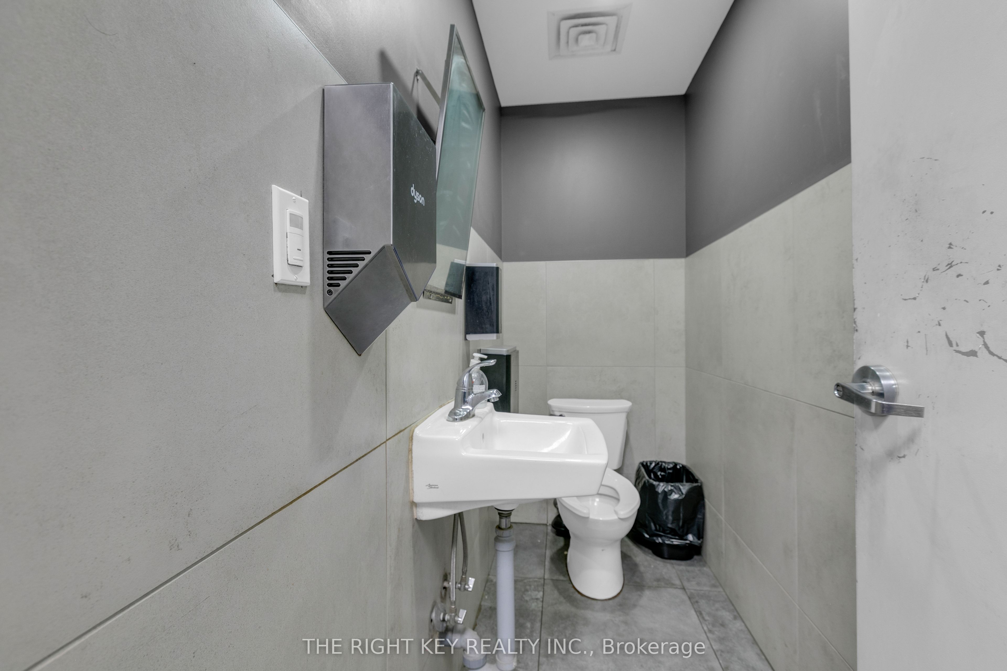 275 Laurier Ave Avenue E A Property Photo 34