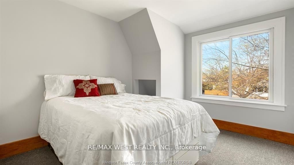 959 Westminster Boulevard Property Photo 17
