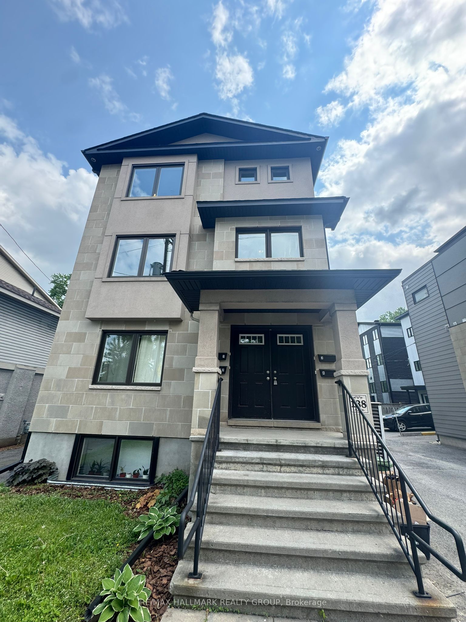 138 Lees Avenue 2 Property Photo 1