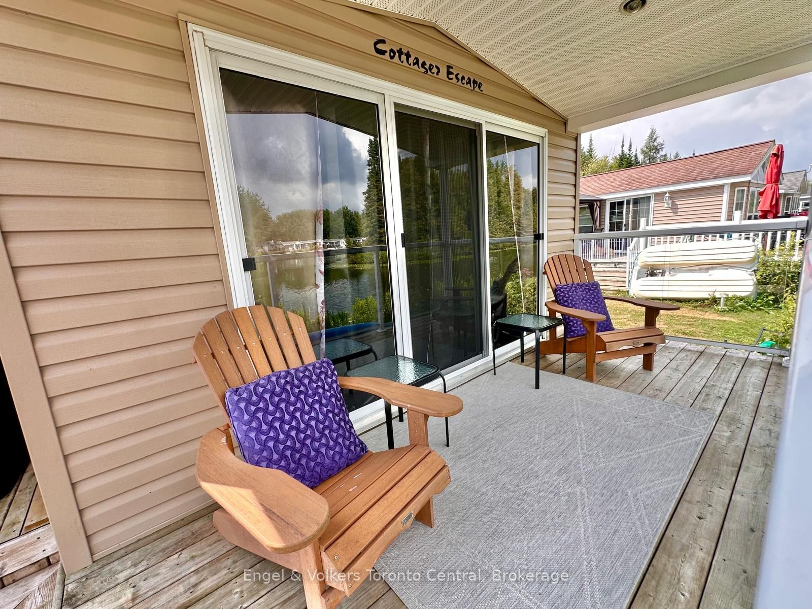 7489 Sideroad 5 E T115 Property Photo 23