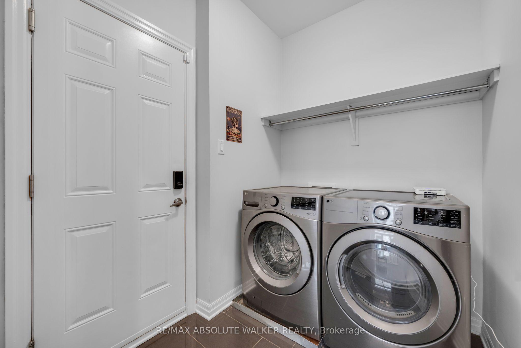323 Lysander Place Property Photo 22