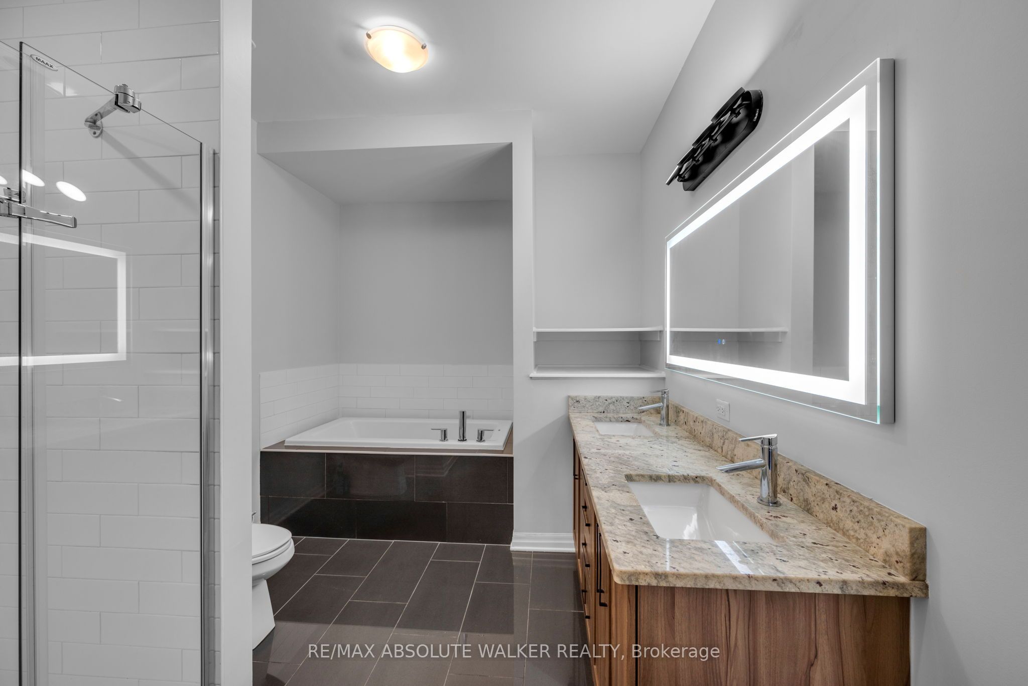 323 Lysander Place Property Photo 25