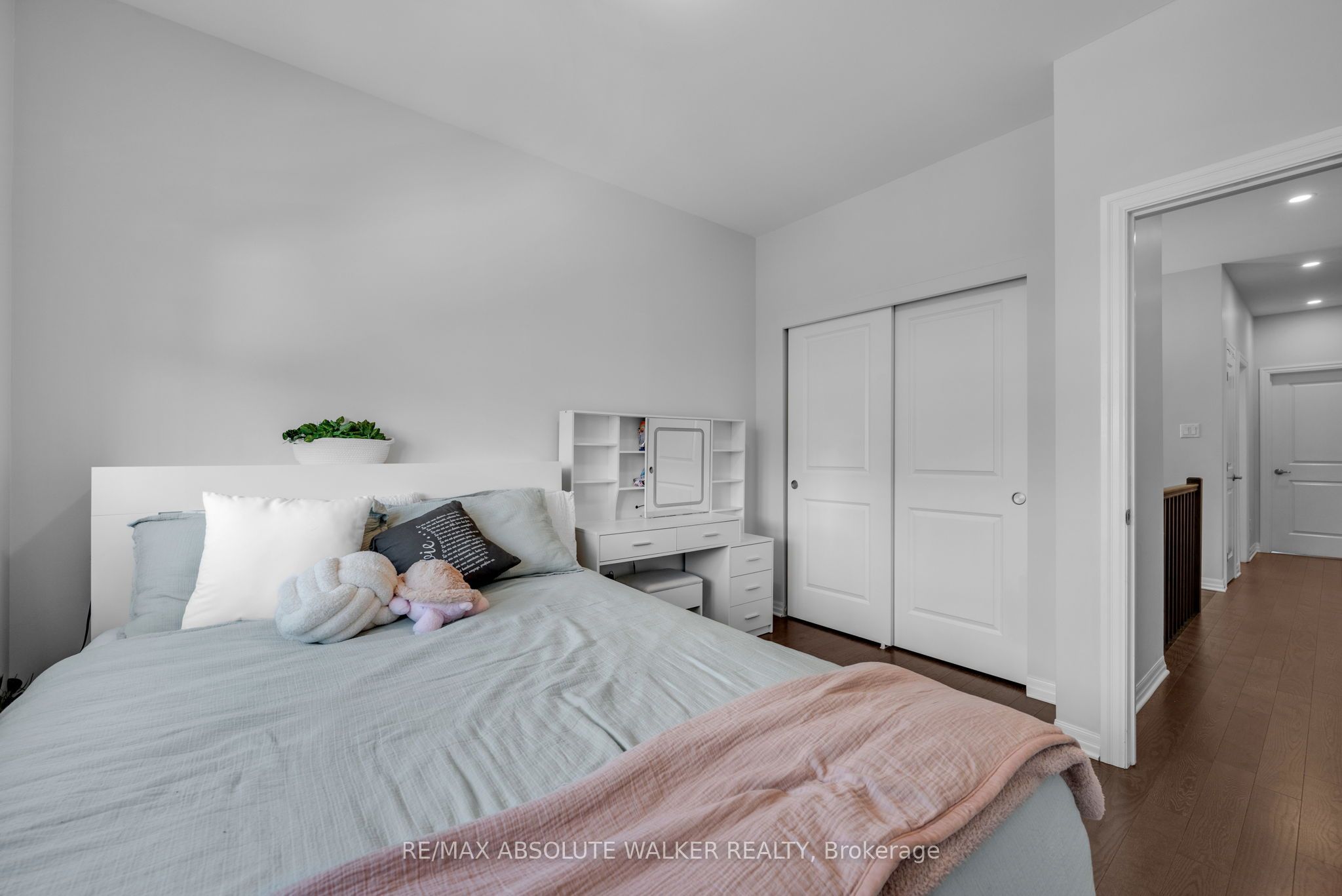 323 Lysander Place Property Photo 29