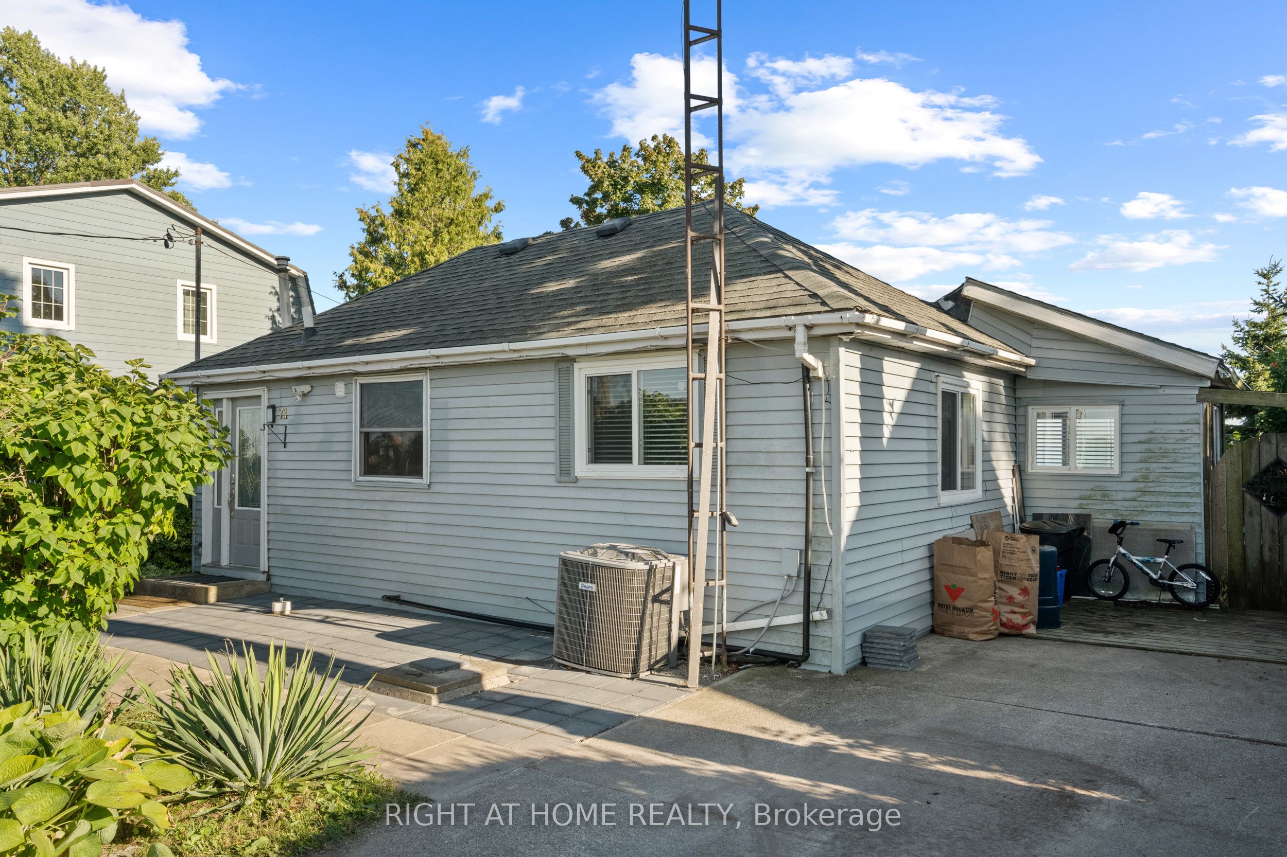 71 Lighthouse Dr Drive Property Photo 4