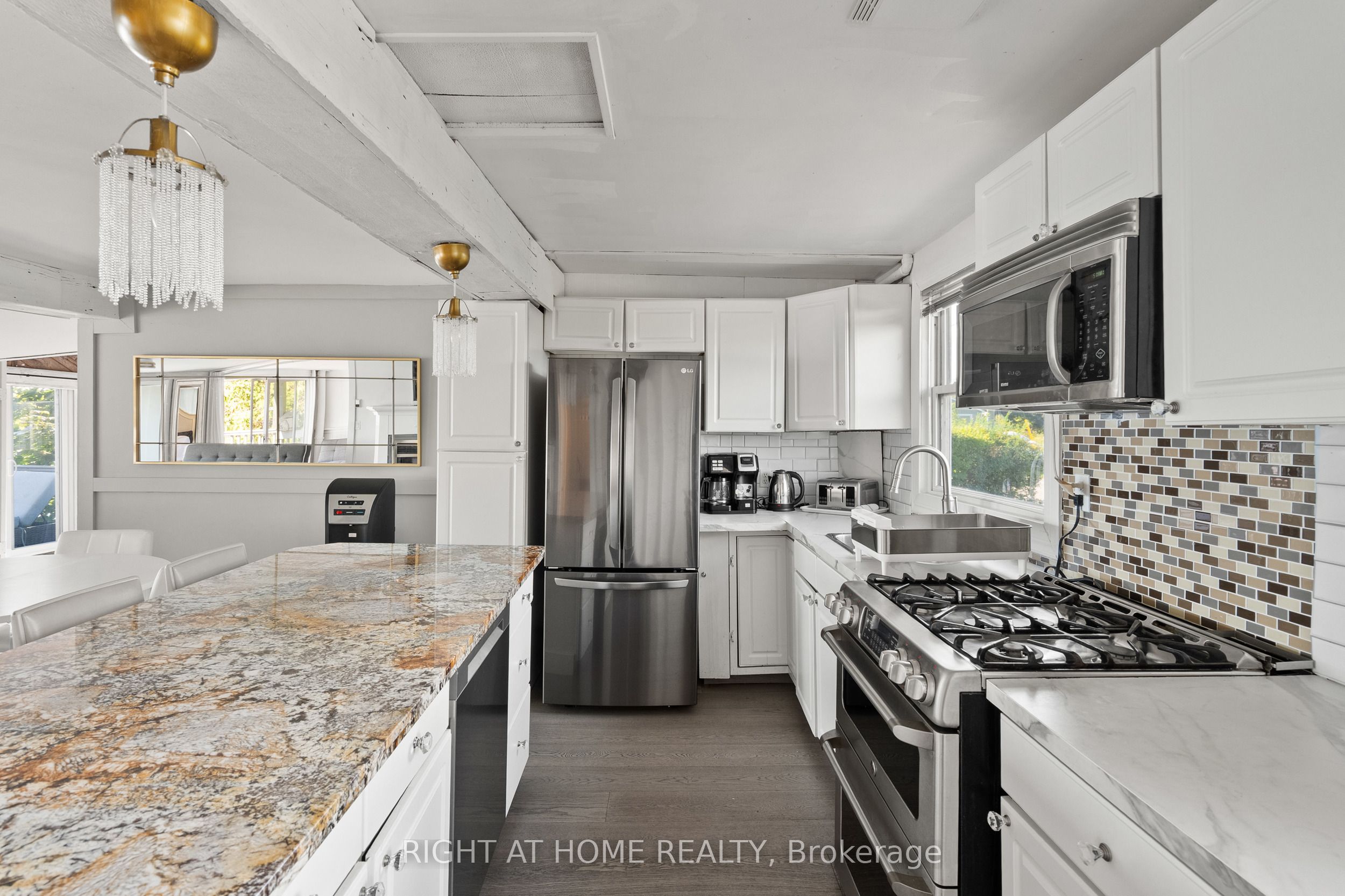 71 Lighthouse Dr Drive Property Photo 7