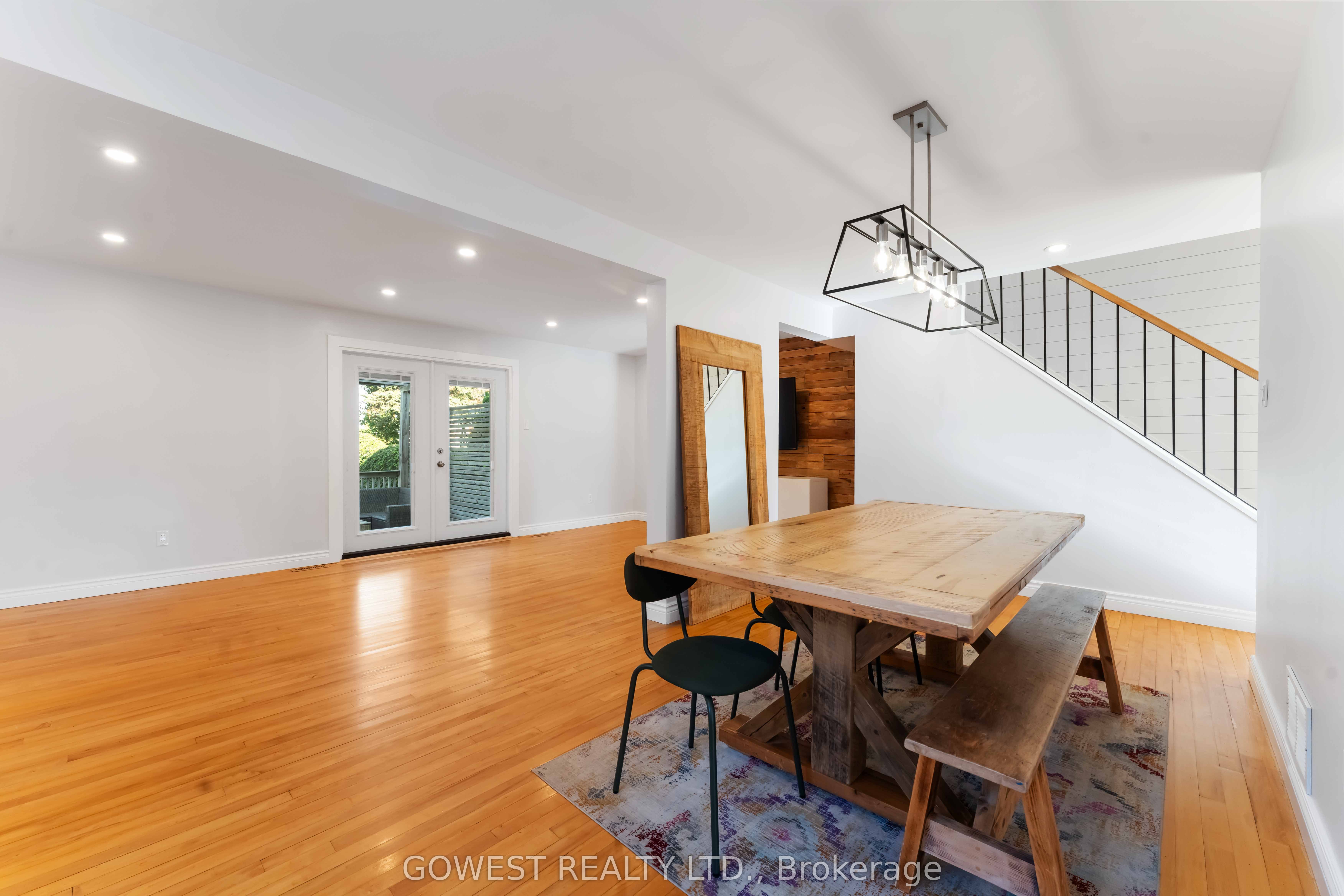 94 Fieldgate Drive Property Photo 9