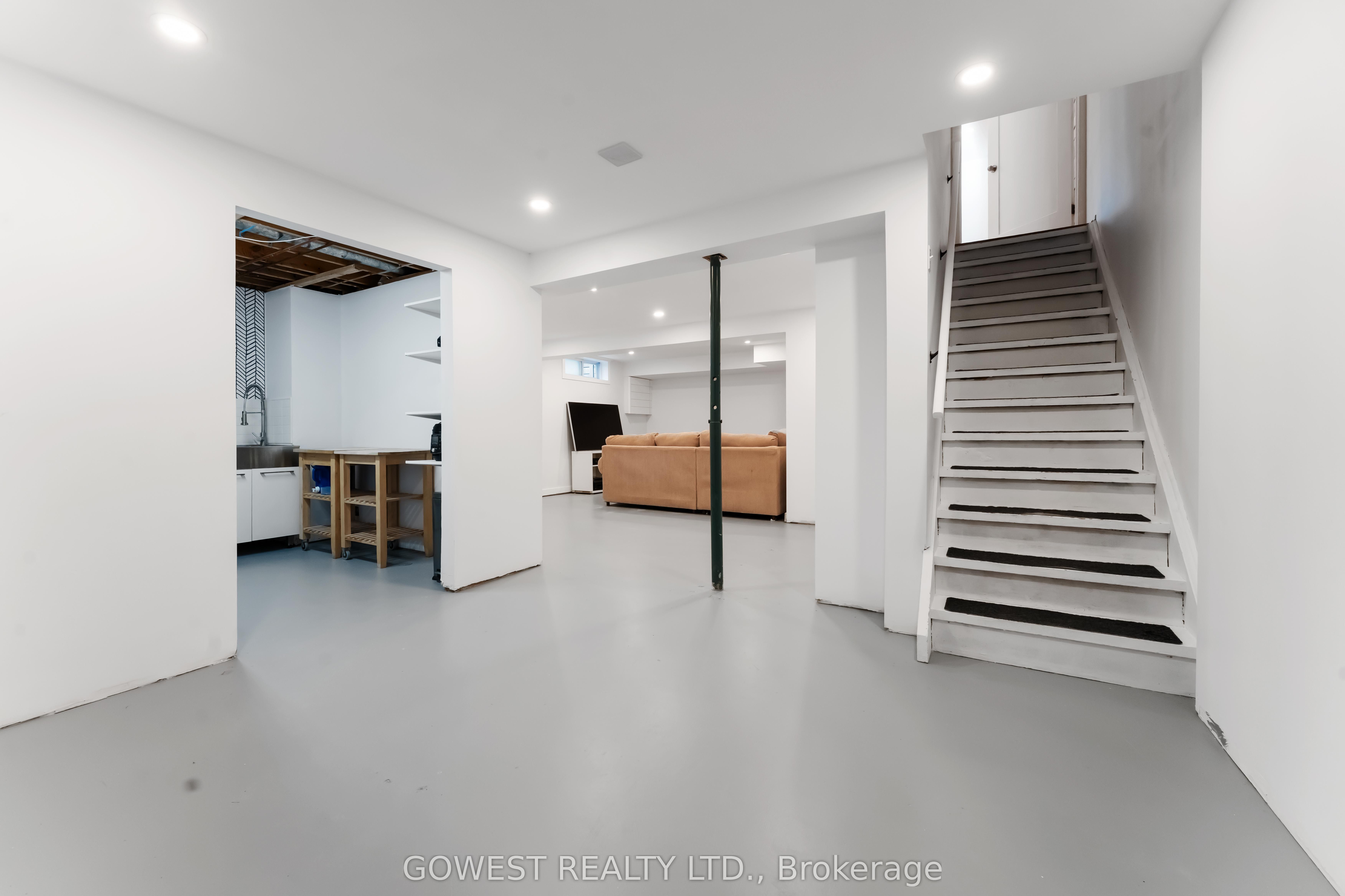 94 Fieldgate Drive Property Photo 24