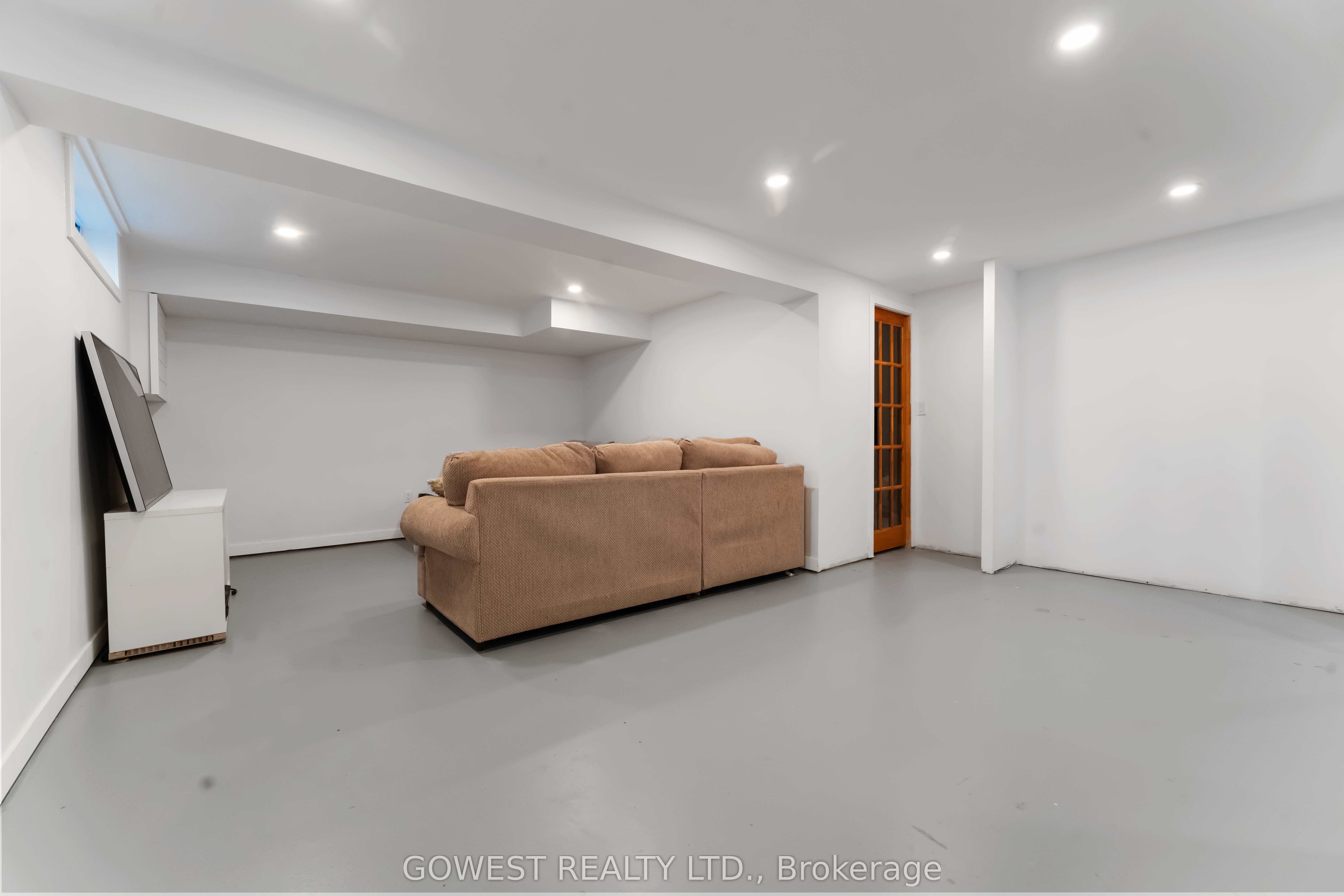 94 Fieldgate Drive Property Photo 25