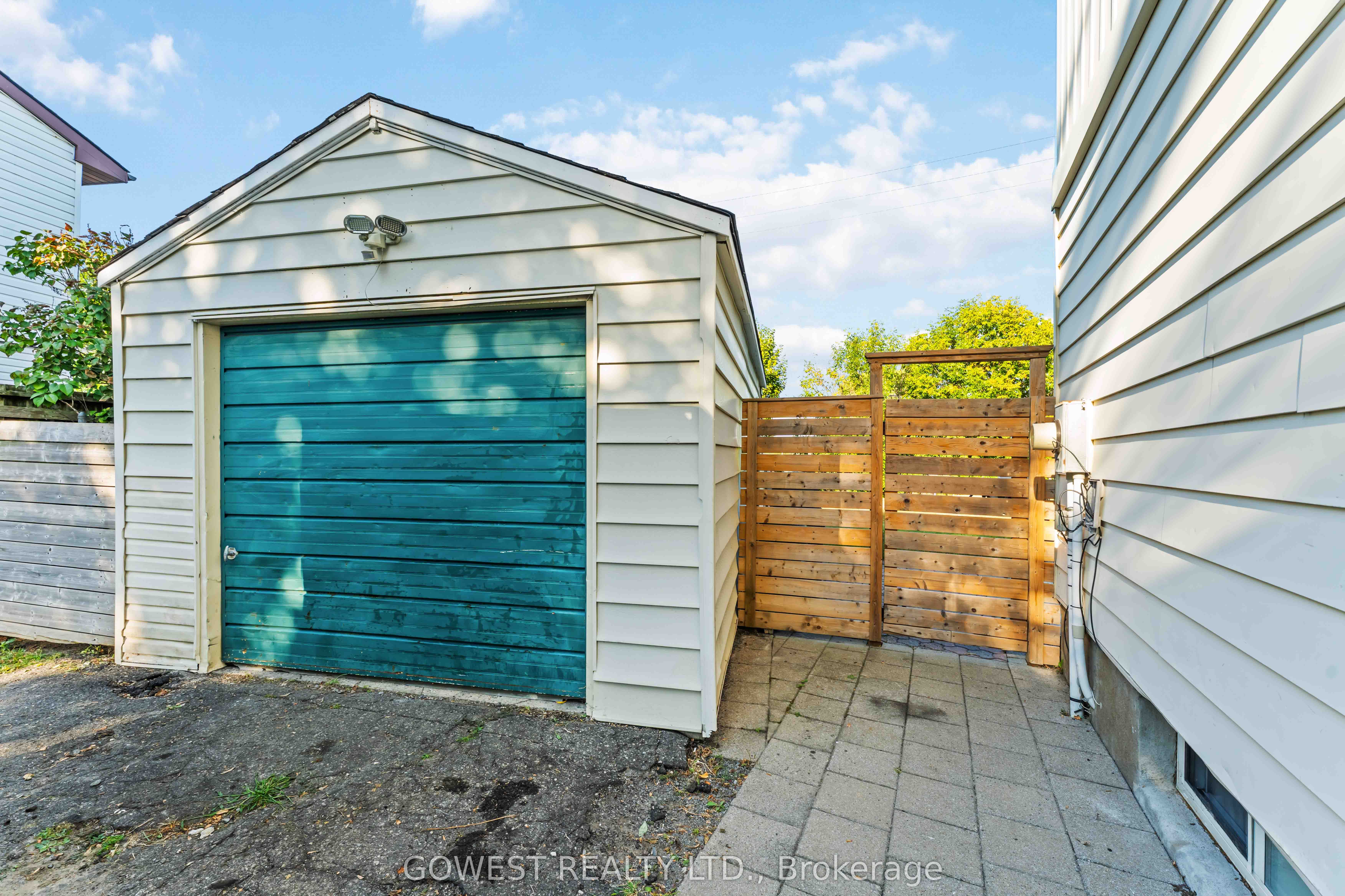 94 Fieldgate Drive Property Photo 26