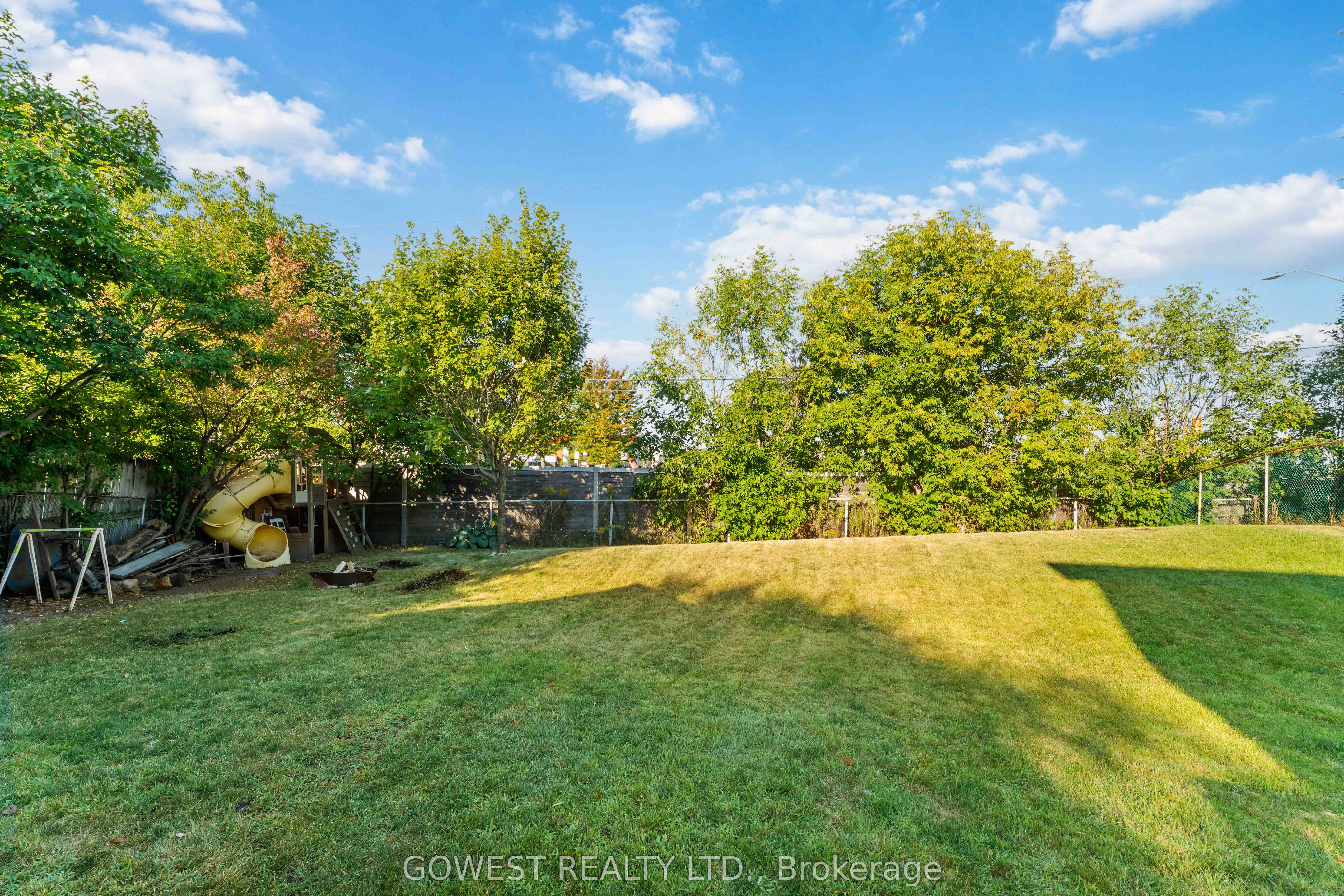 94 Fieldgate Drive Property Photo 28