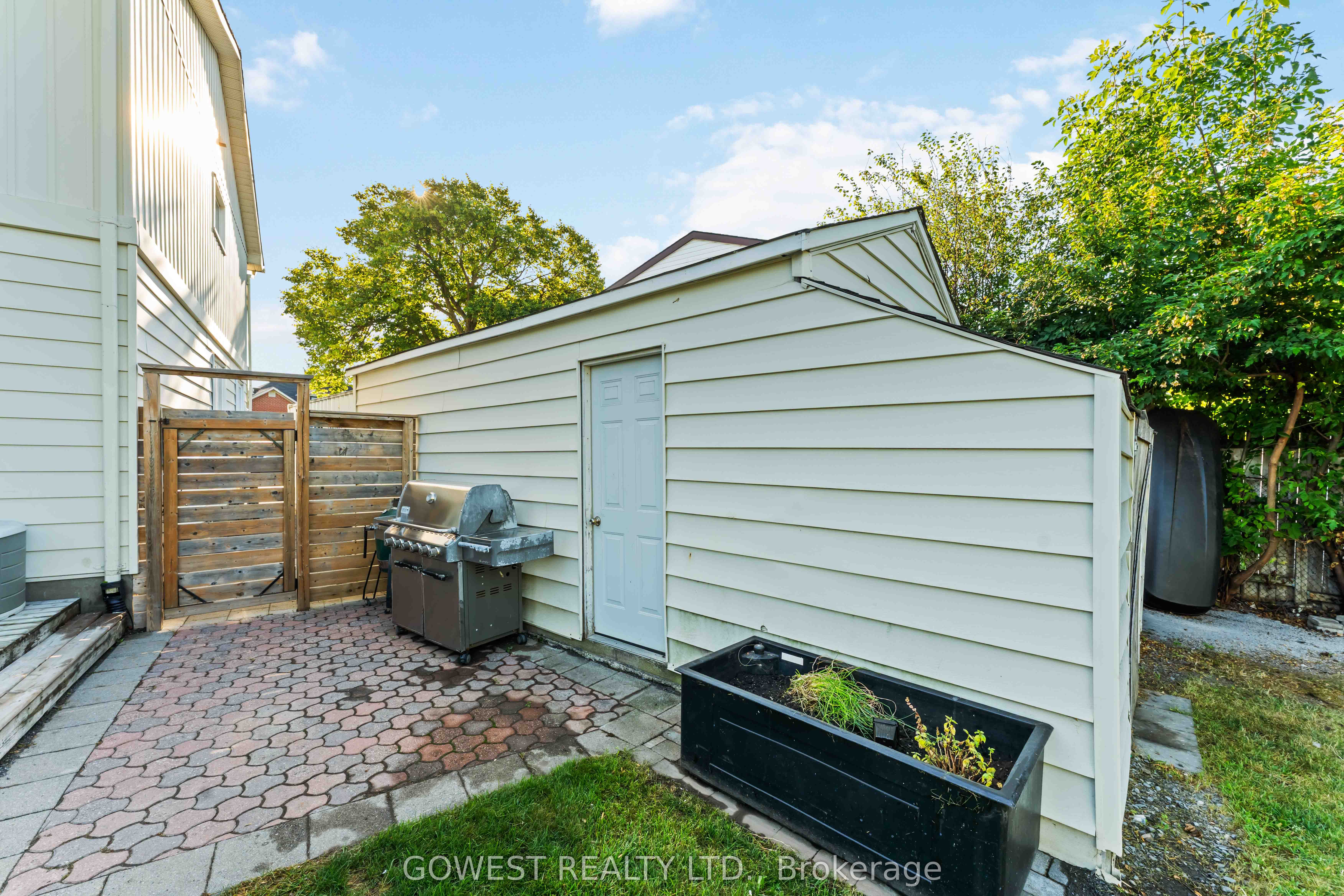 94 Fieldgate Drive Property Photo 34